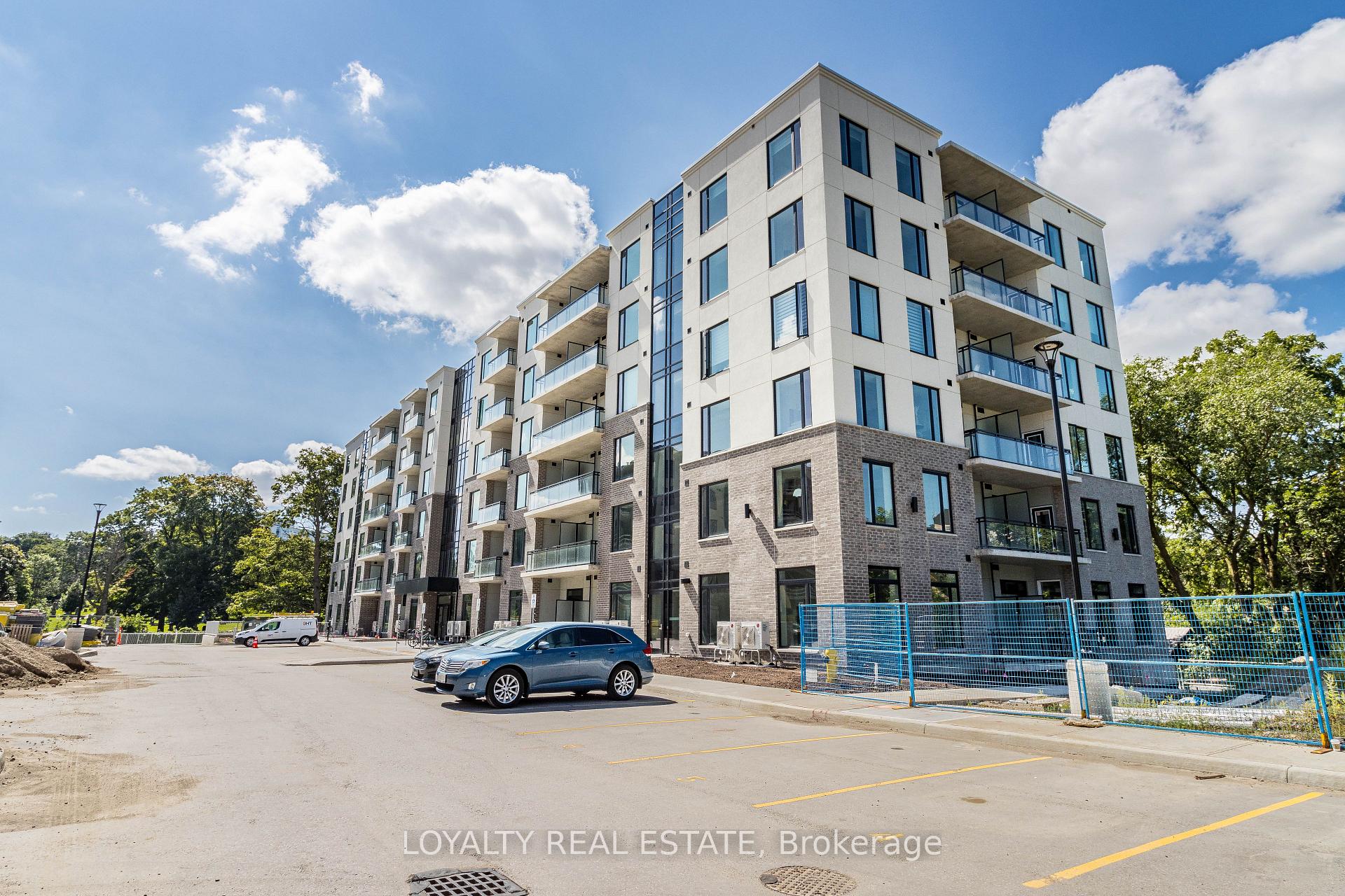 Photo of Unit 601, 103 Rogers Street