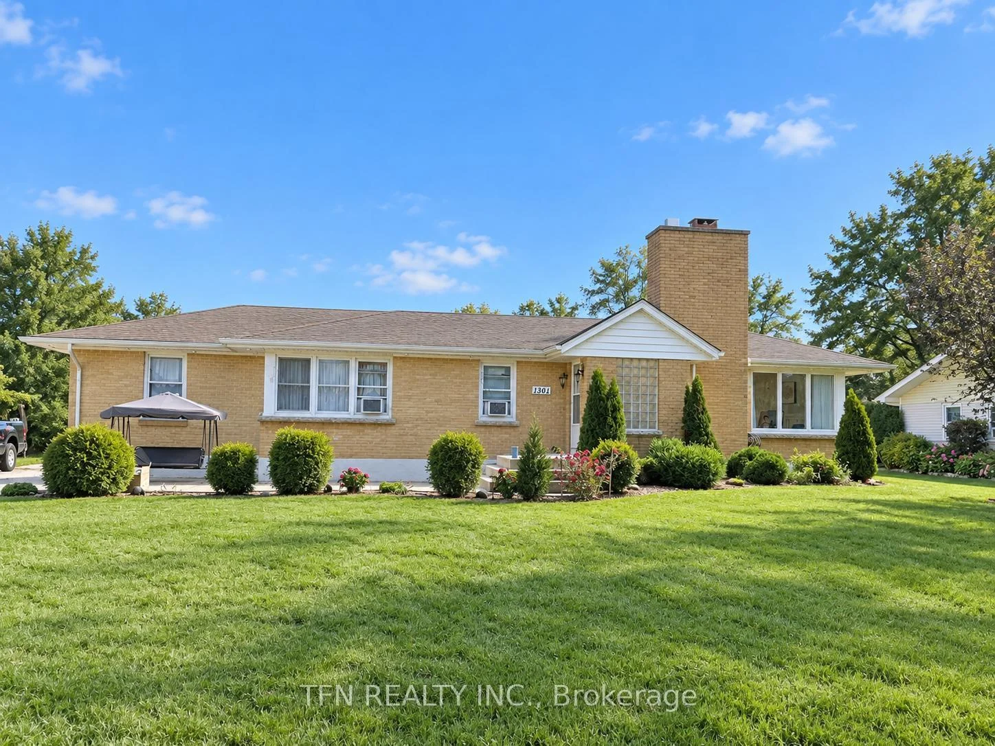 Photo of 1301 Niagara River Parkway