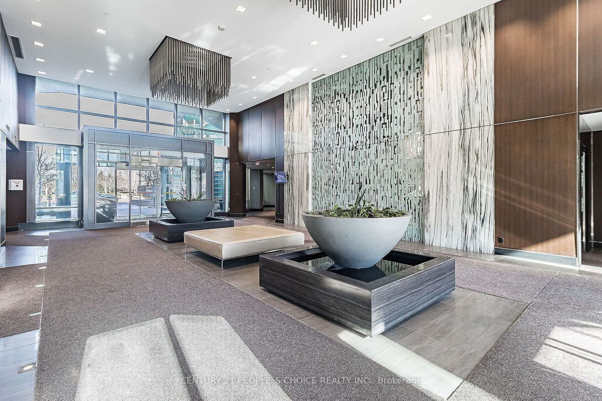 Photo 3 of Unit 1012, 205 Sherway Garden, Etobicoke, Islington-City Centre West — HOMEH