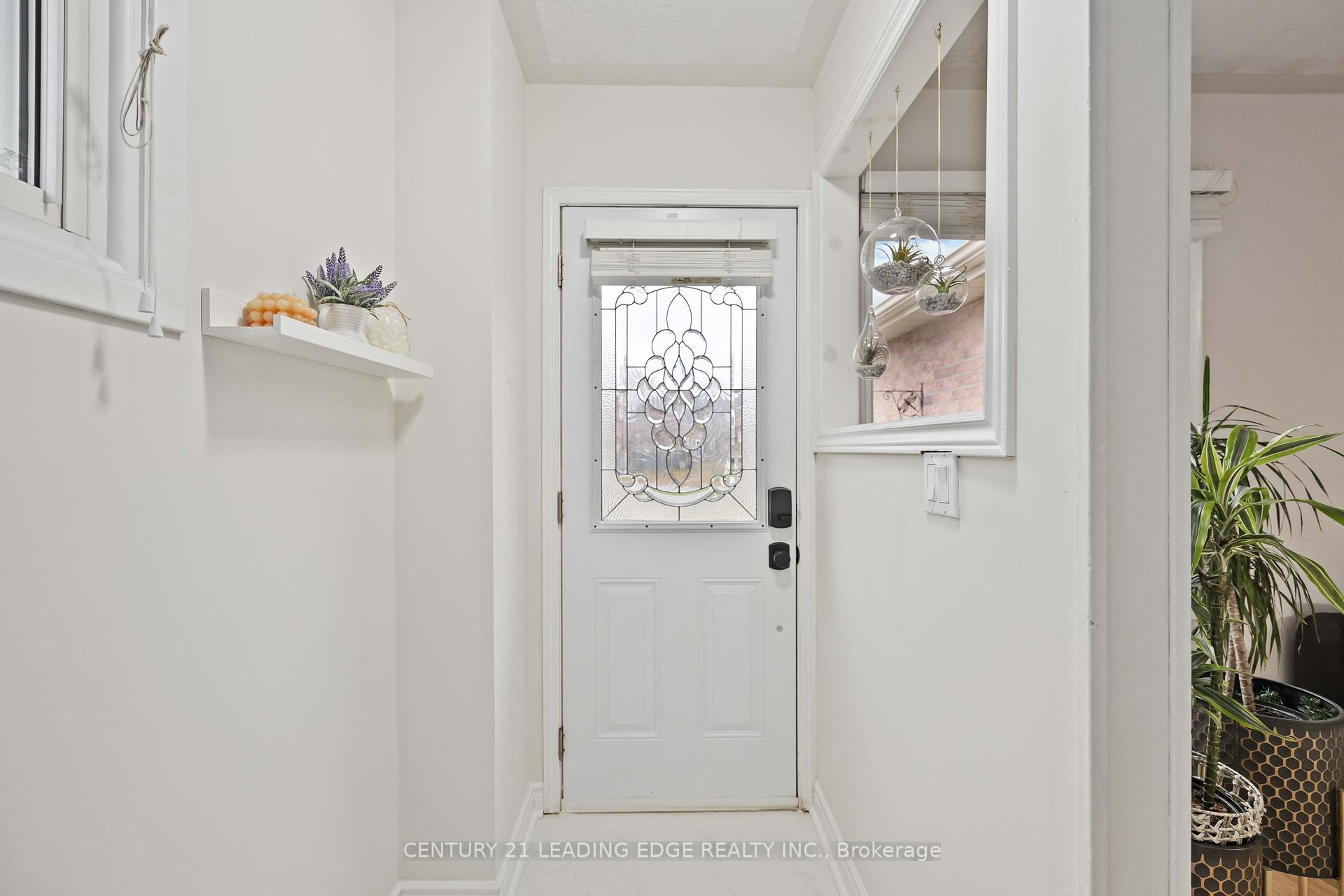 Photo 6 of 34 Tams Drive, Ajax, Central East — HOMEH
