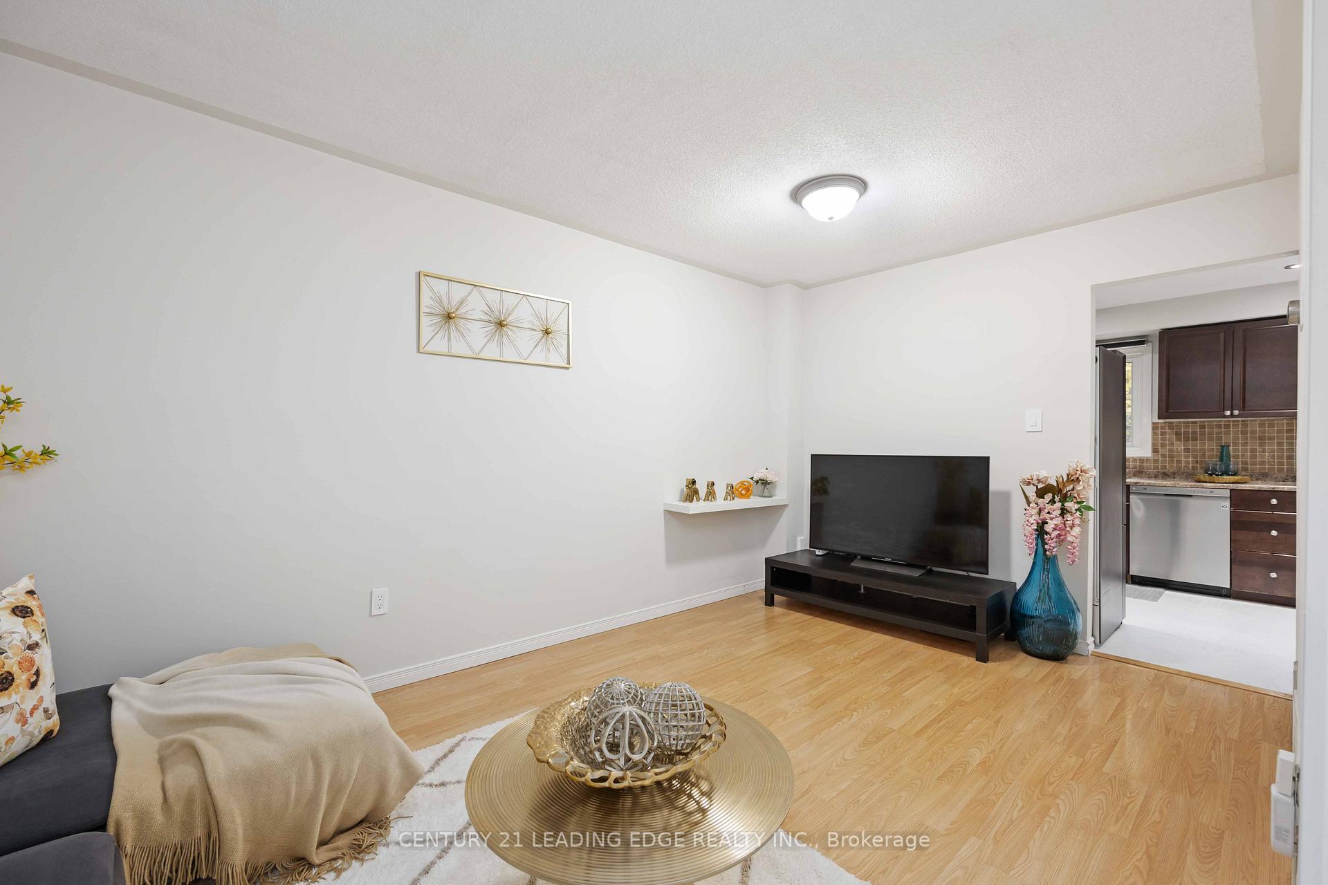 Photo 9 of 34 Tams Drive, Ajax, Central East — HOMEH