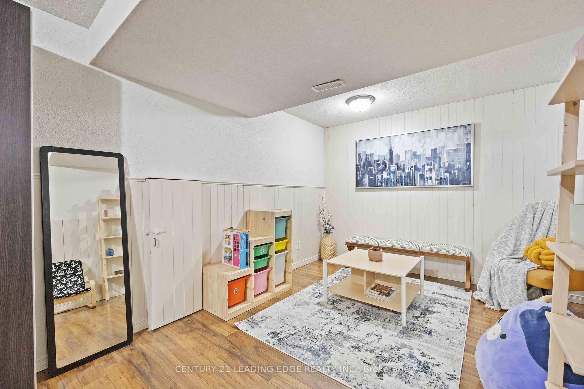 Photo 32 of 34 Tams Drive, Ajax, Central East — HOMEH