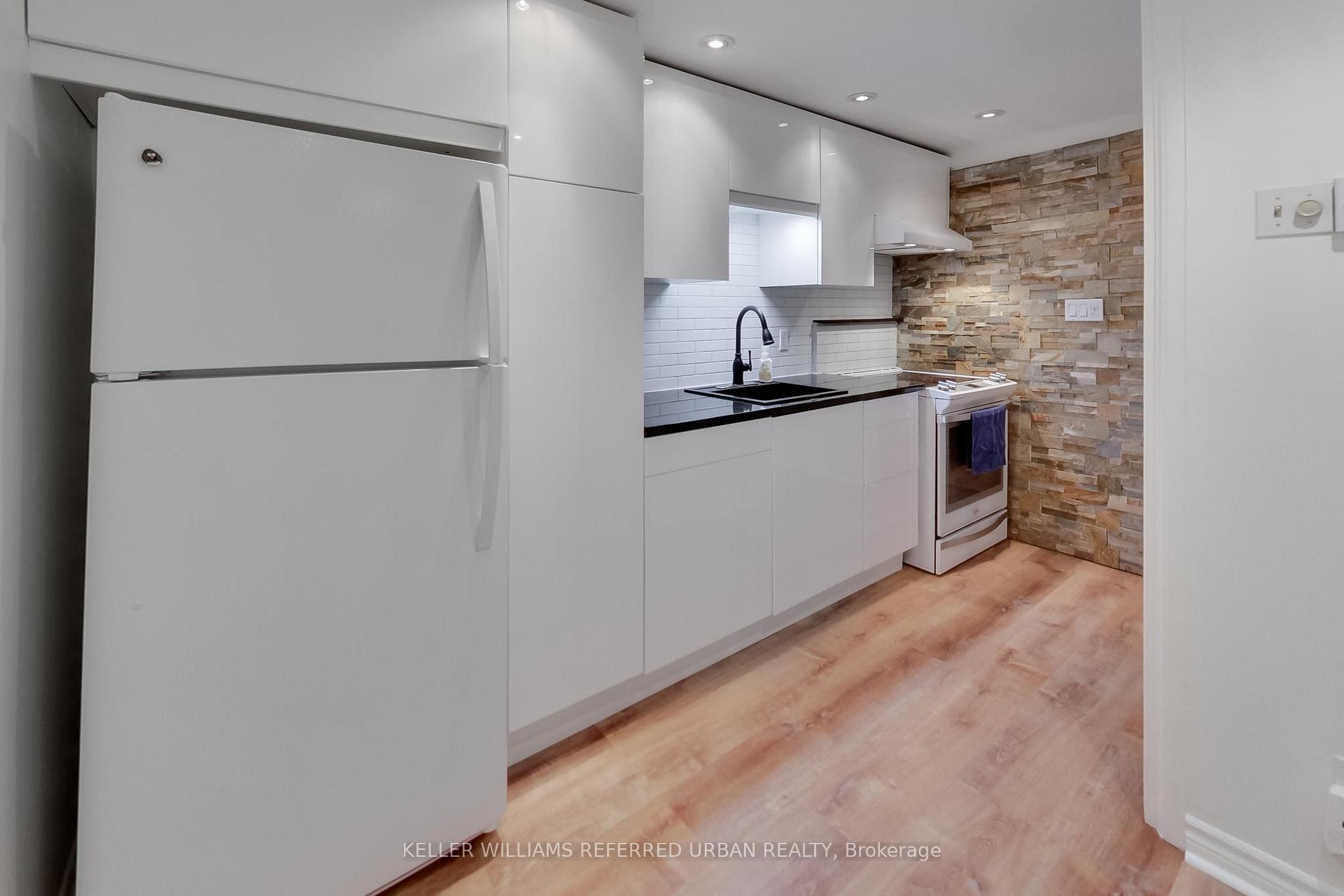 Photo 3 of Unit 22, 1666 Queen Street E, Toronto, Woodbine Corridor — HOMEH