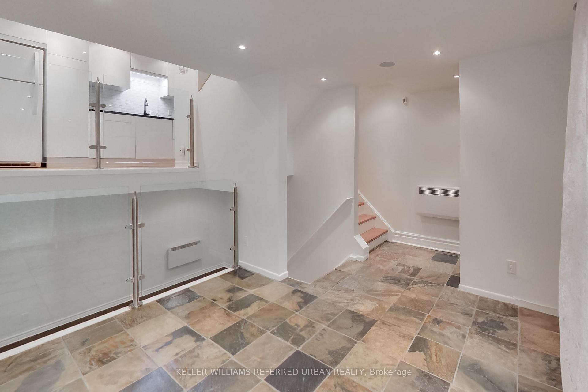 Photo 5 of Unit 22, 1666 Queen Street E, Toronto, Woodbine Corridor — HOMEH