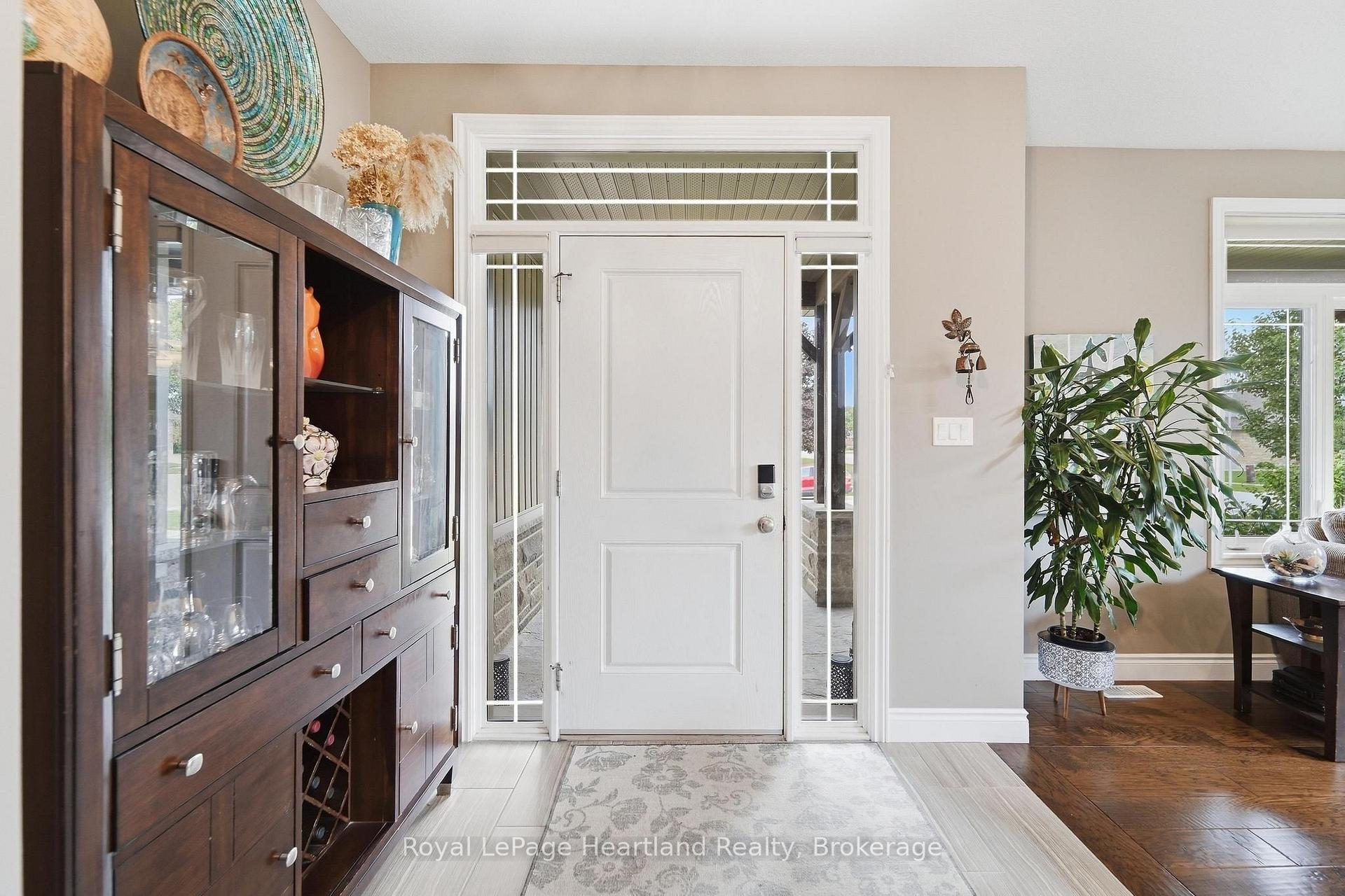 Photo 5 of 285 Darling Boulevard, South Huron, Exeter — HOMEH