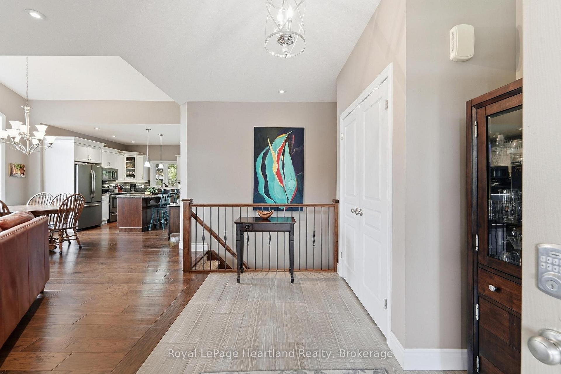 Photo 6 of 285 Darling Boulevard, South Huron, Exeter — HOMEH