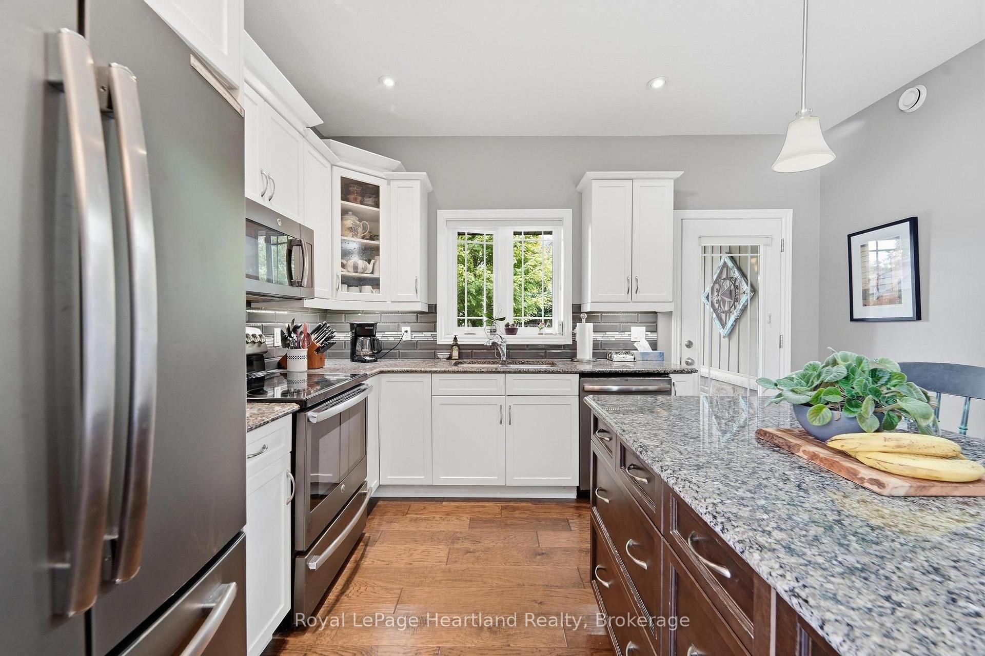 Photo 16 of 285 Darling Boulevard, South Huron, Exeter — HOMEH