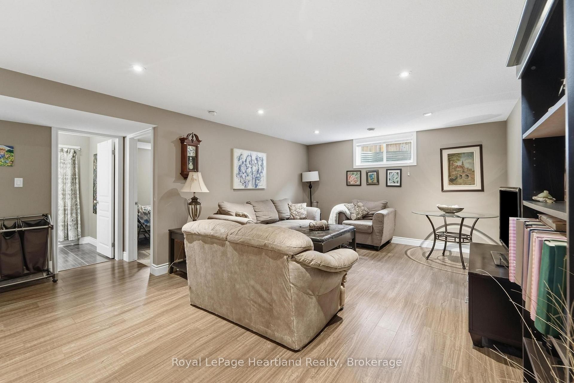 Photo 28 of 285 Darling Boulevard, South Huron, Exeter — HOMEH