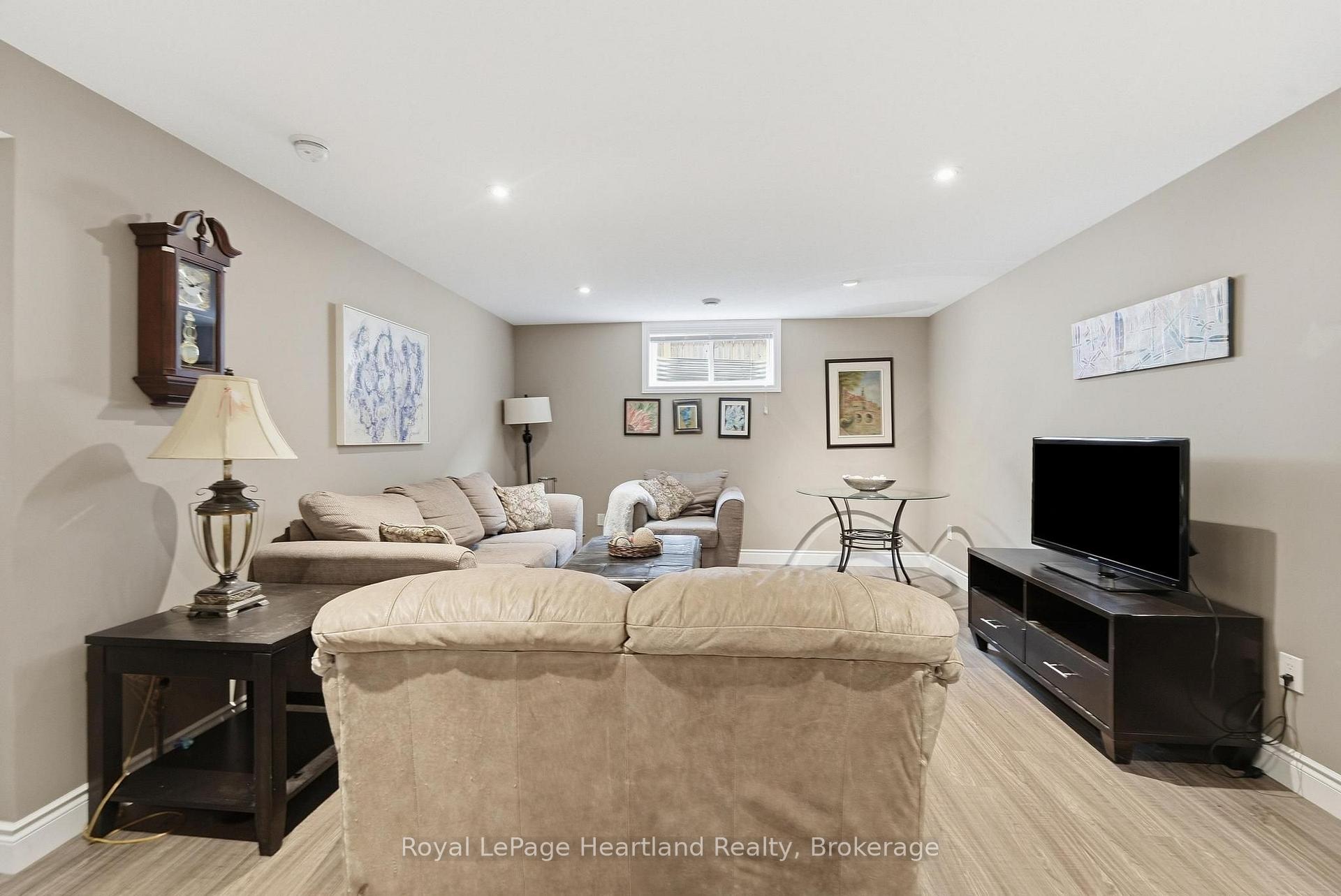 Photo 29 of 285 Darling Boulevard, South Huron, Exeter — HOMEH