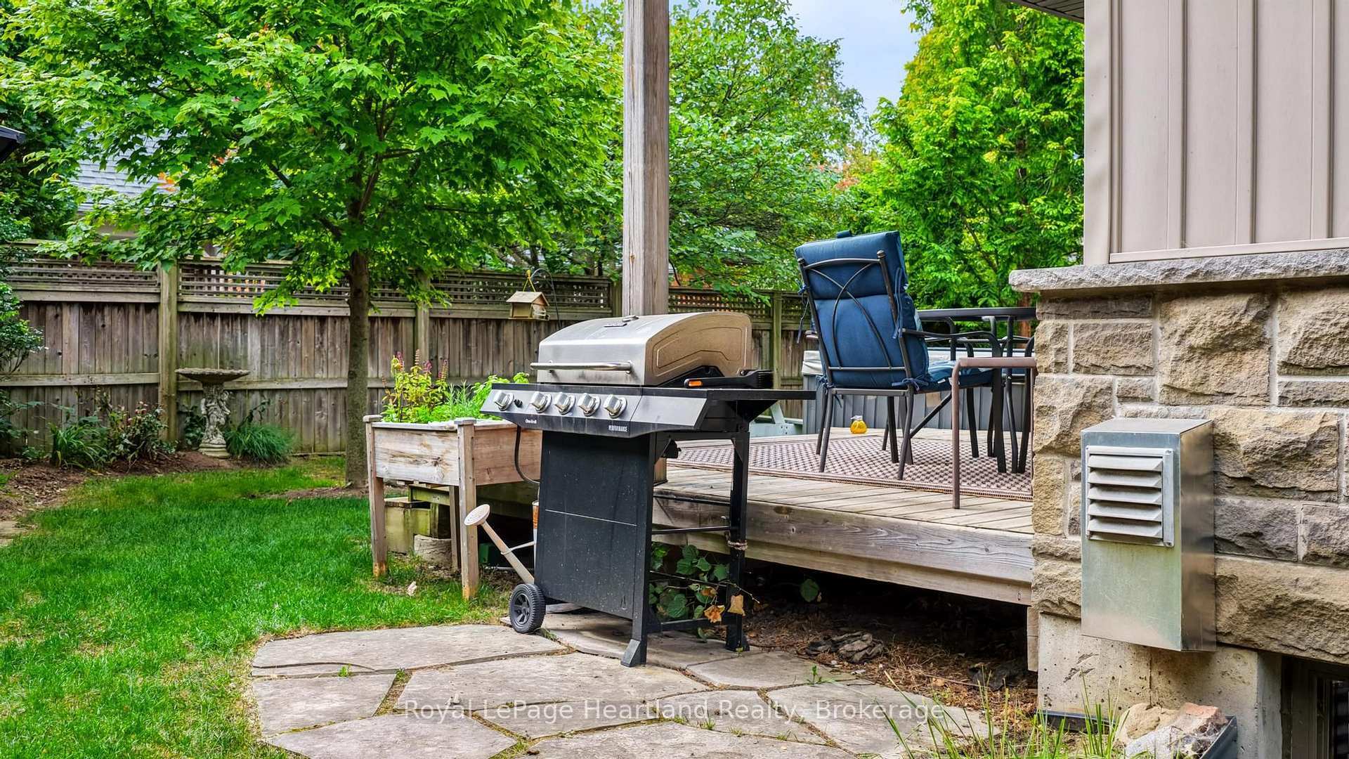 Photo 44 of 285 Darling Boulevard, South Huron, Exeter — HOMEH