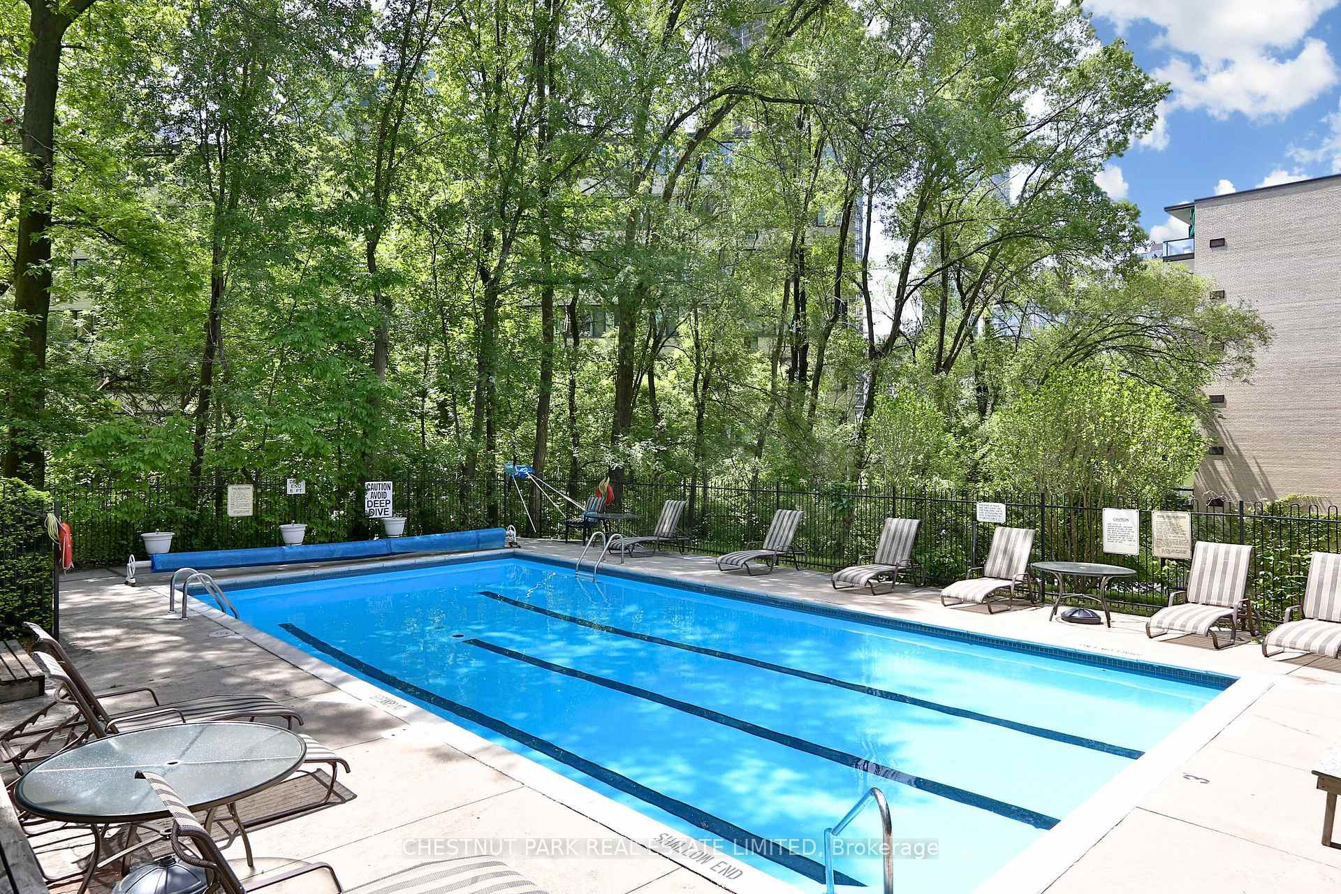 Photo 25 of Unit 802, 120 Rosedale Valley Road, Toronto, Rosedale-Moore Park — HOMEH