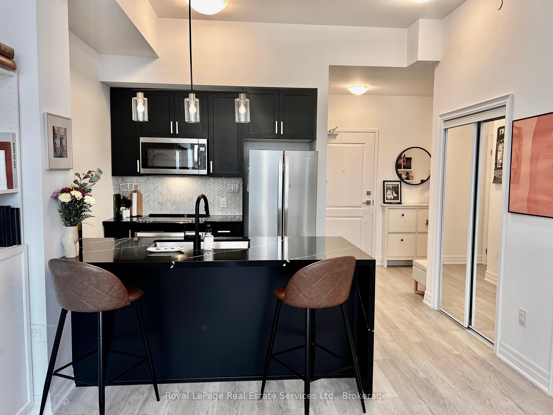 Photo 5 of Unit 524, 460 Dundas Street E, Hamilton, Waterdown — HOMEH