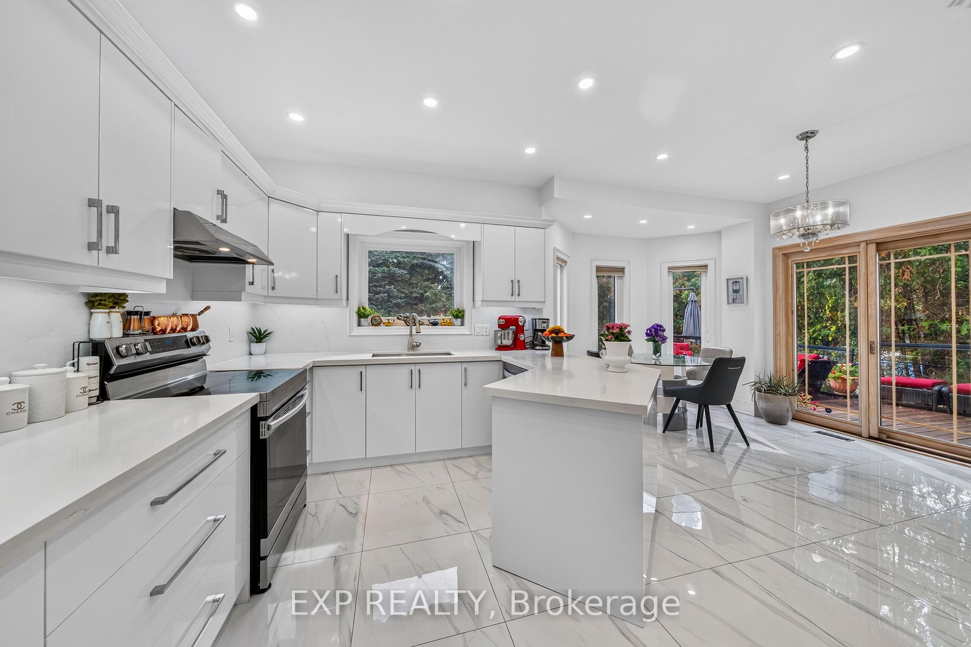 Photo 44 of 785 Quantra Crescent, Newmarket, Stonehaven-Wyndham — HOMEH