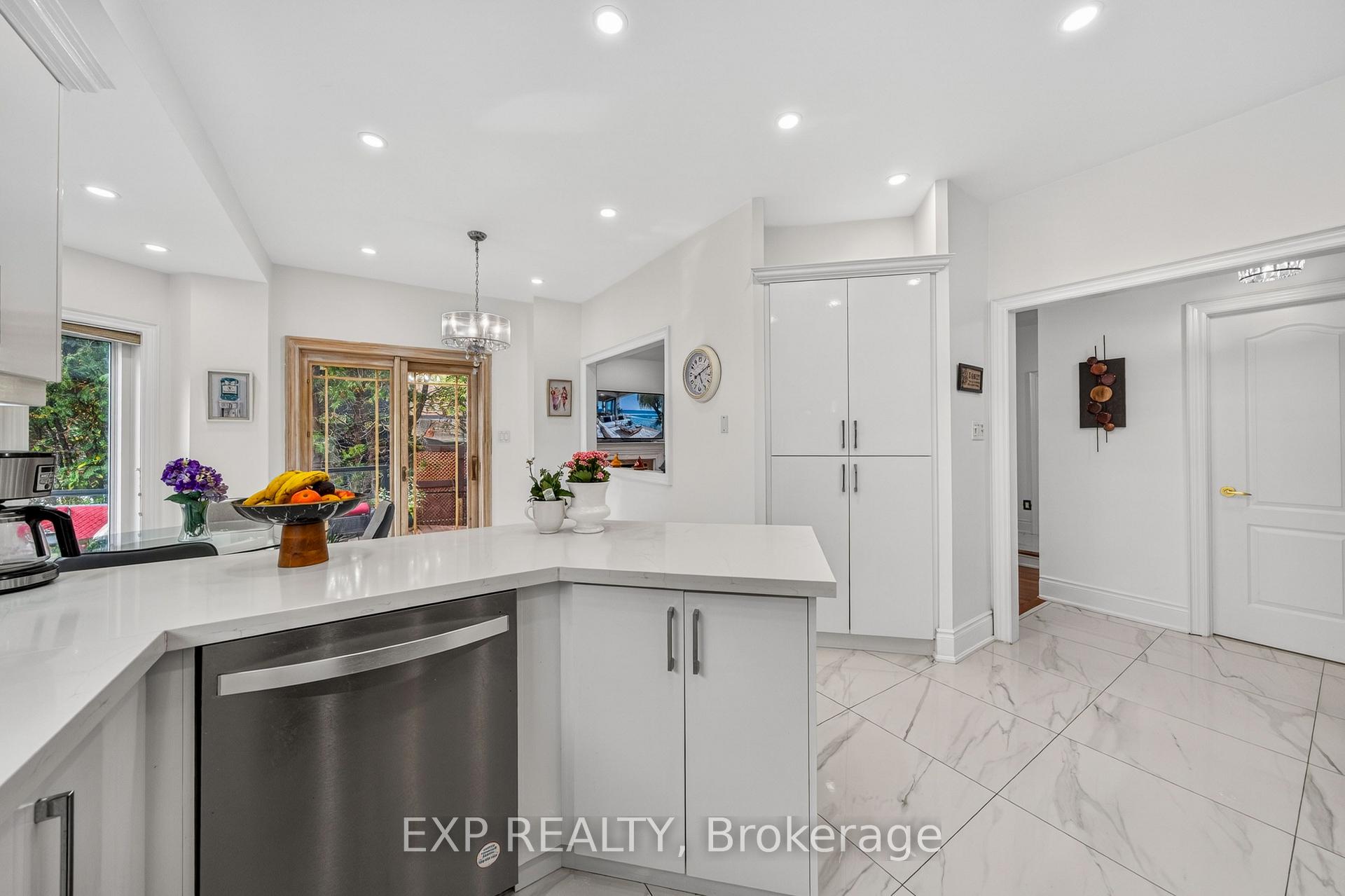 Photo 48 of 785 Quantra Crescent, Newmarket, Stonehaven-Wyndham — HOMEH