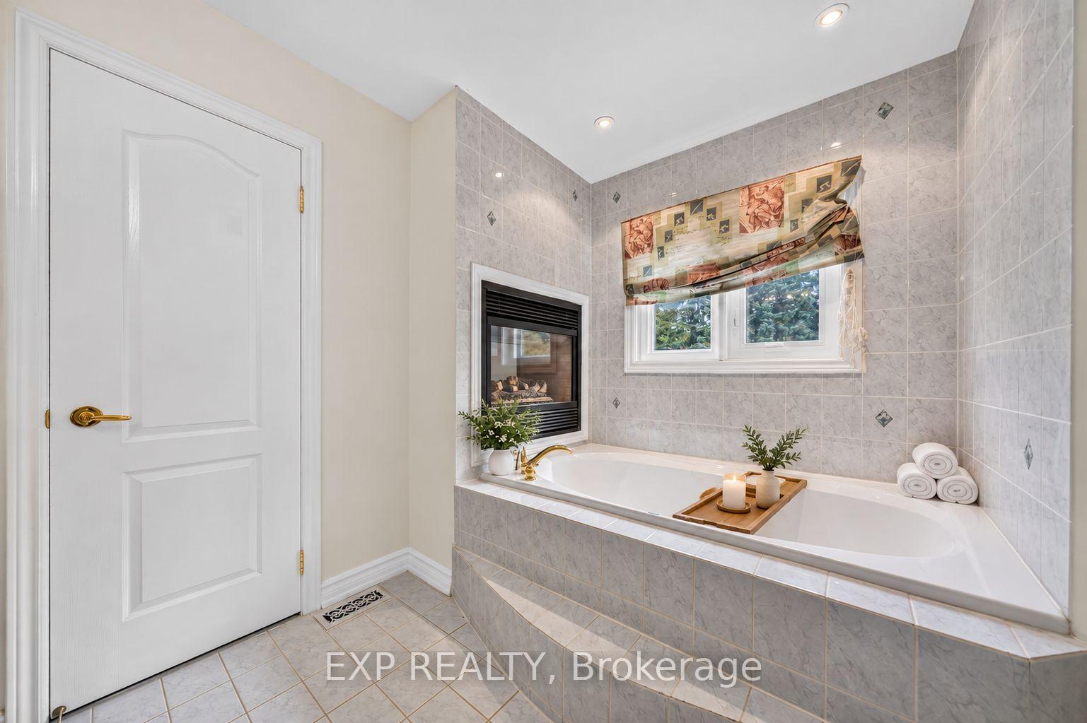 Photo 76 of 785 Quantra Crescent, Newmarket, Stonehaven-Wyndham — HOMEH