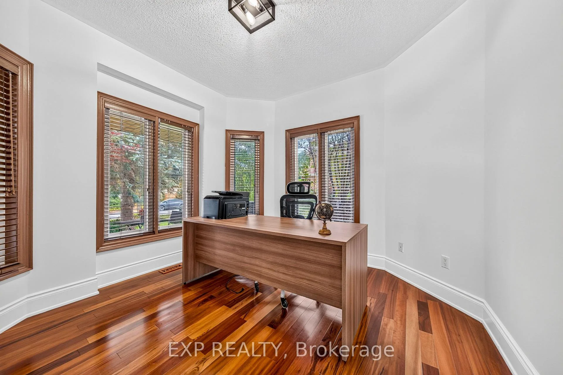 Photo 25 of 785 Quantra Crescent, Newmarket, Stonehaven-Wyndham — HOMEH