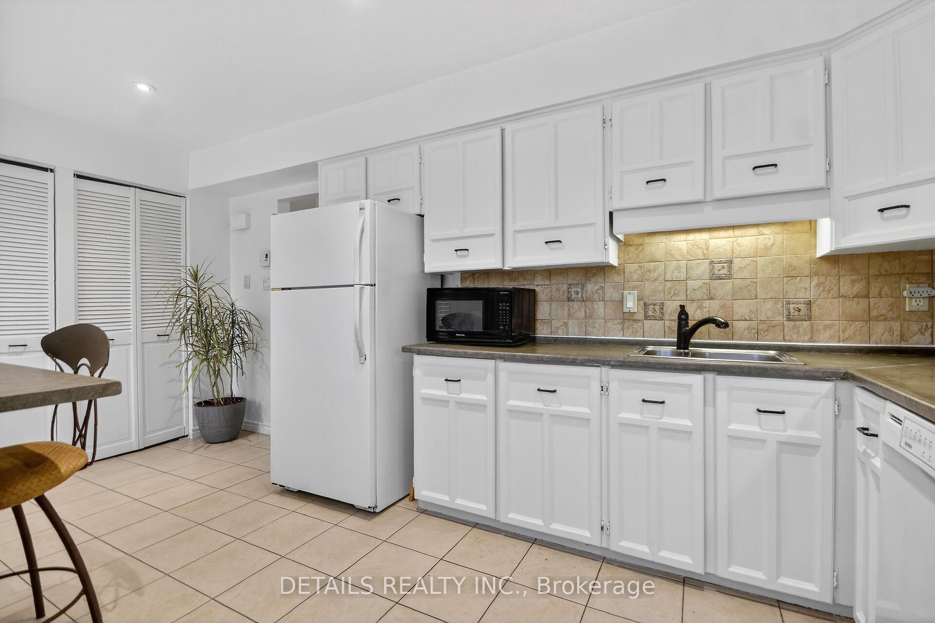 Photo 7 of 40 Appleby Private, Ottawa, Carleton Heights — HOMEH