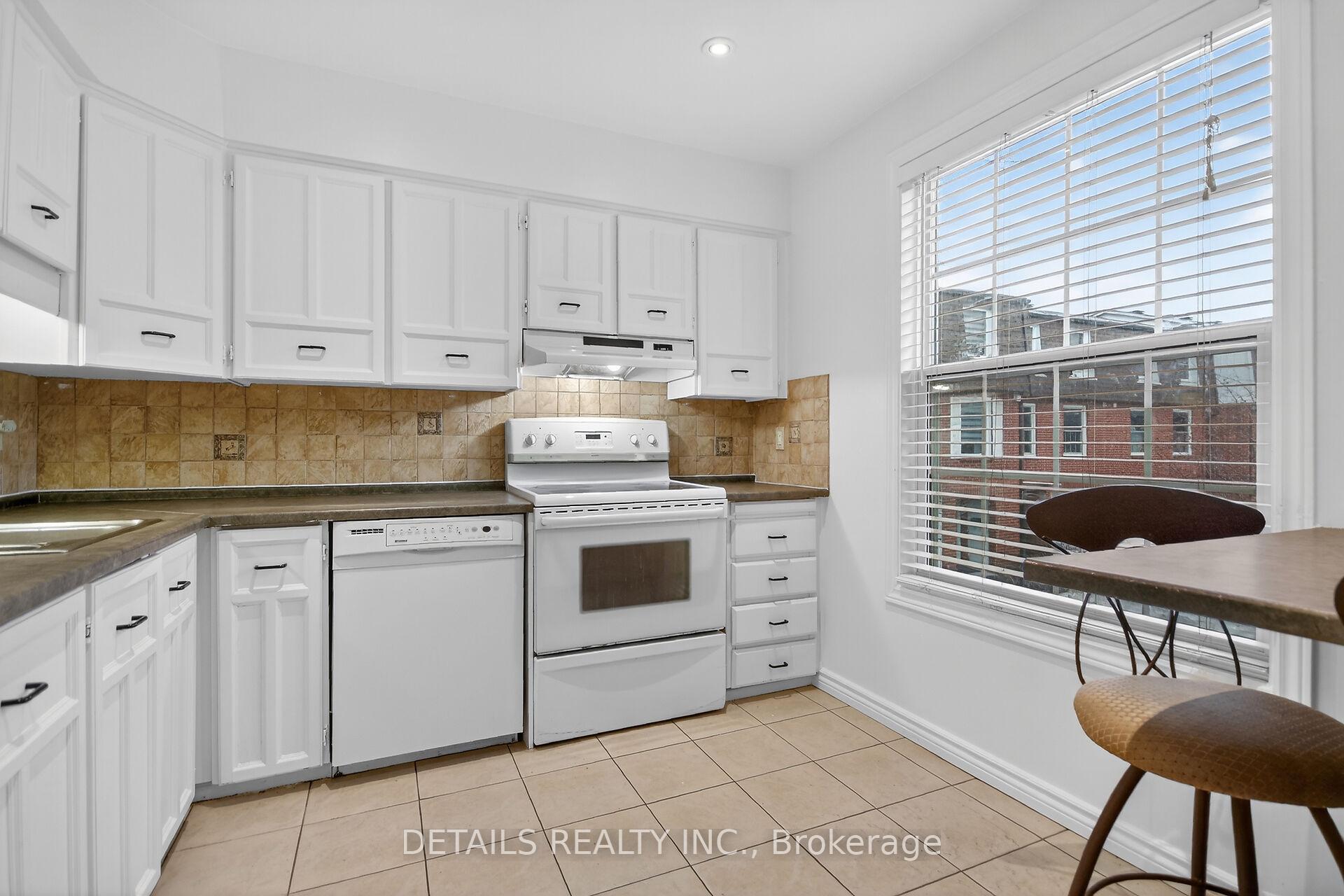 Photo 8 of 40 Appleby Private, Ottawa, Carleton Heights — HOMEH