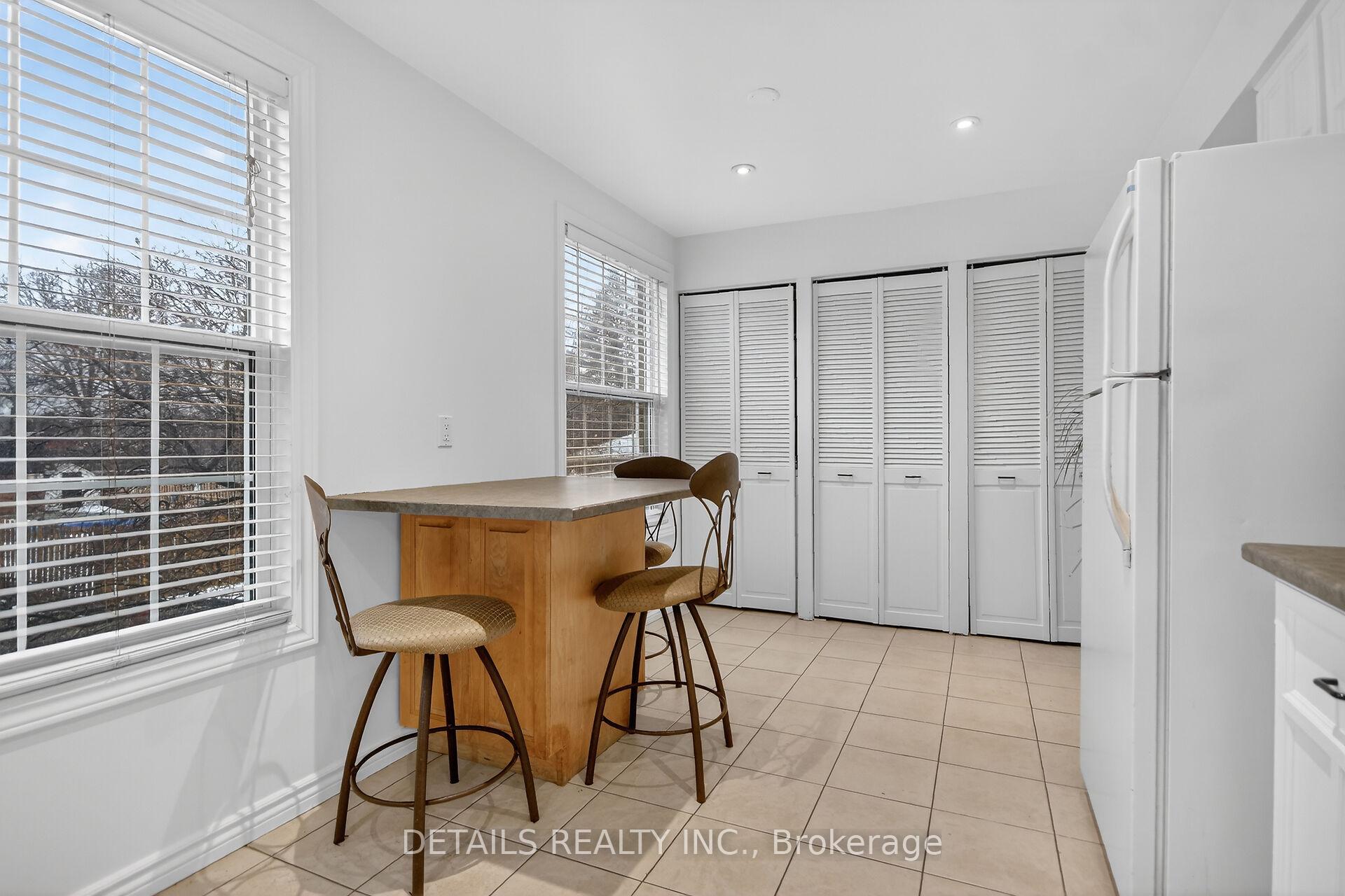 Photo 9 of 40 Appleby Private, Ottawa, Carleton Heights — HOMEH
