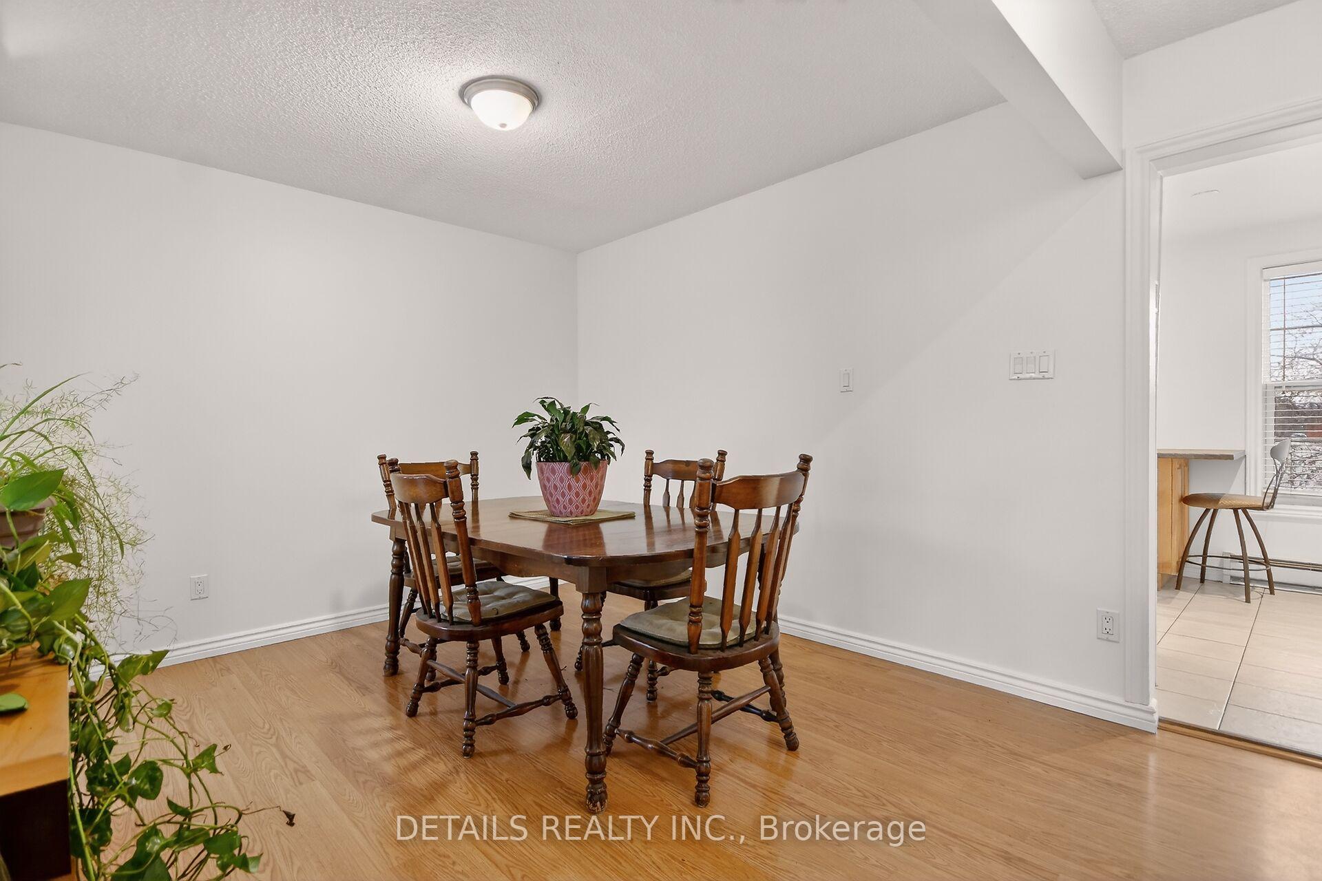 Photo 15 of 40 Appleby Private, Ottawa, Carleton Heights — HOMEH