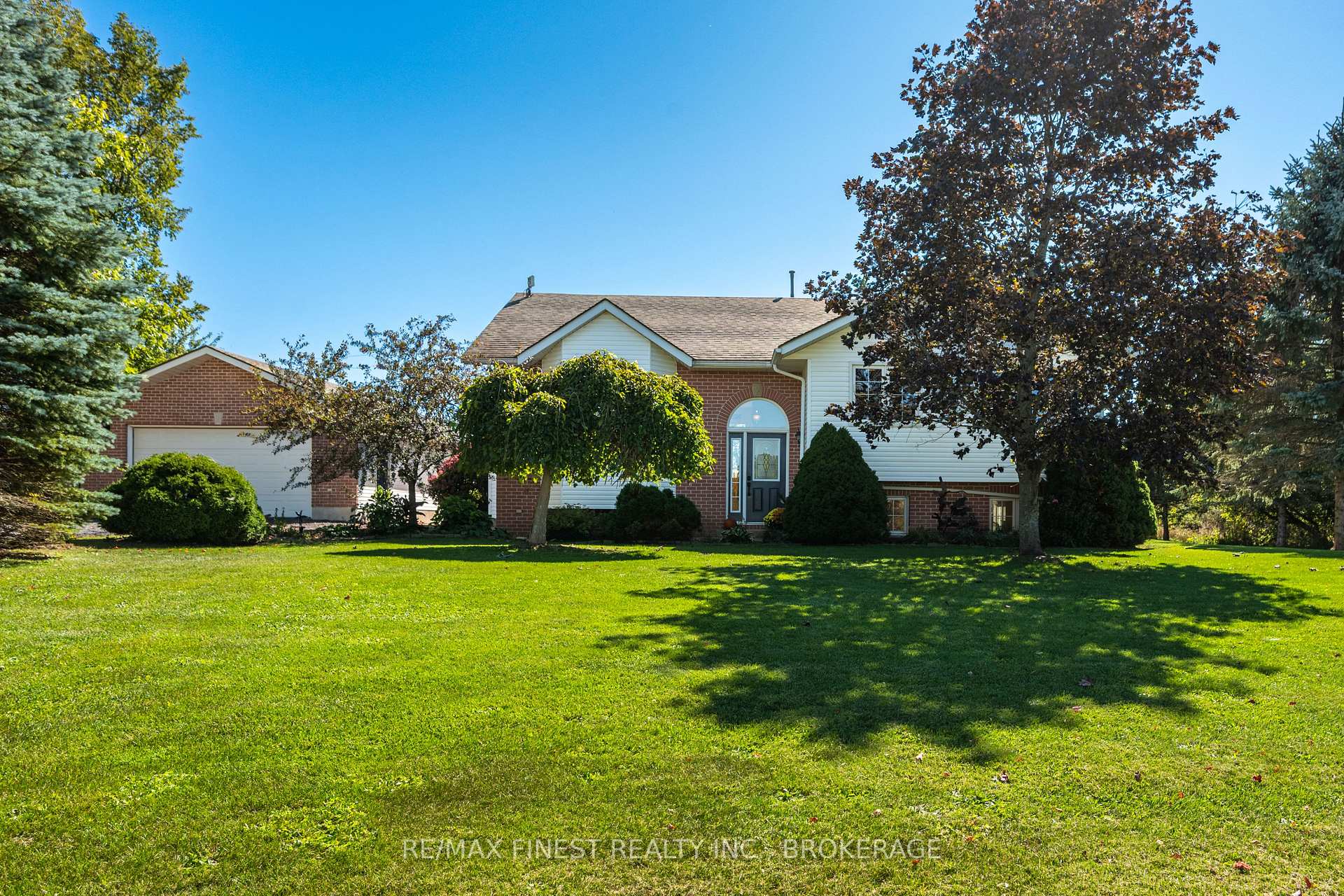 Photo 1 of 2442 Keeley Road, Frontenac, Frontenac South — HOMEH