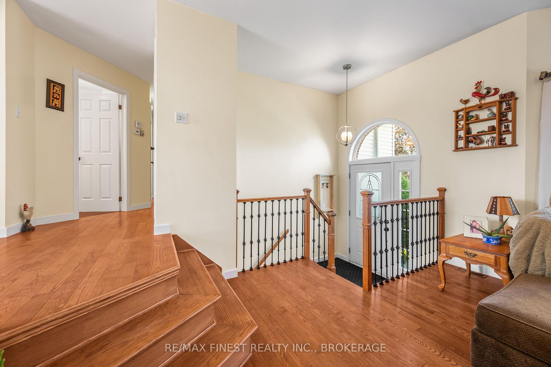 Photo 5 of 2442 Keeley Road, Frontenac, Frontenac South — HOMEH