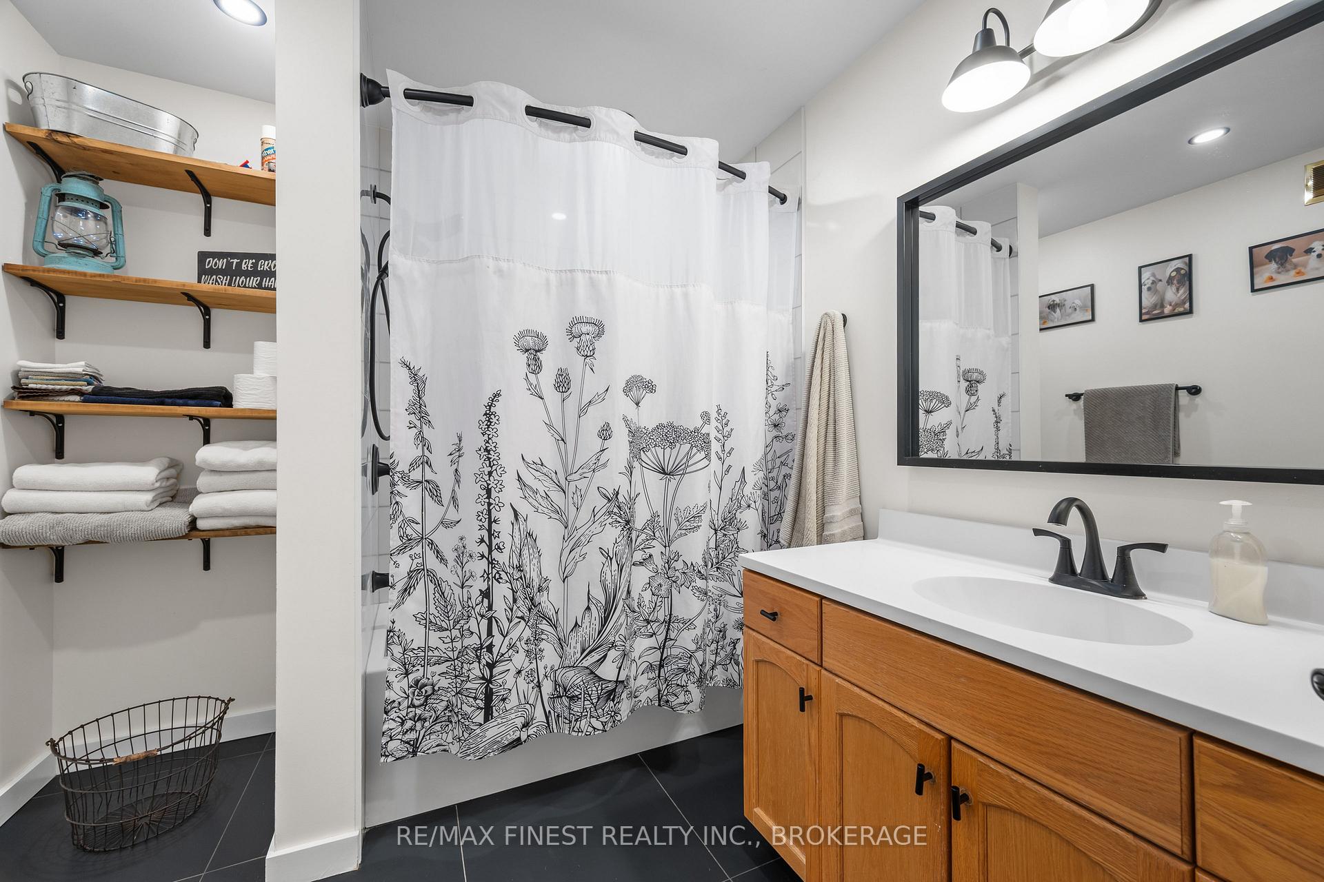 Photo 14 of 2442 Keeley Road, Frontenac, Frontenac South — HOMEH
