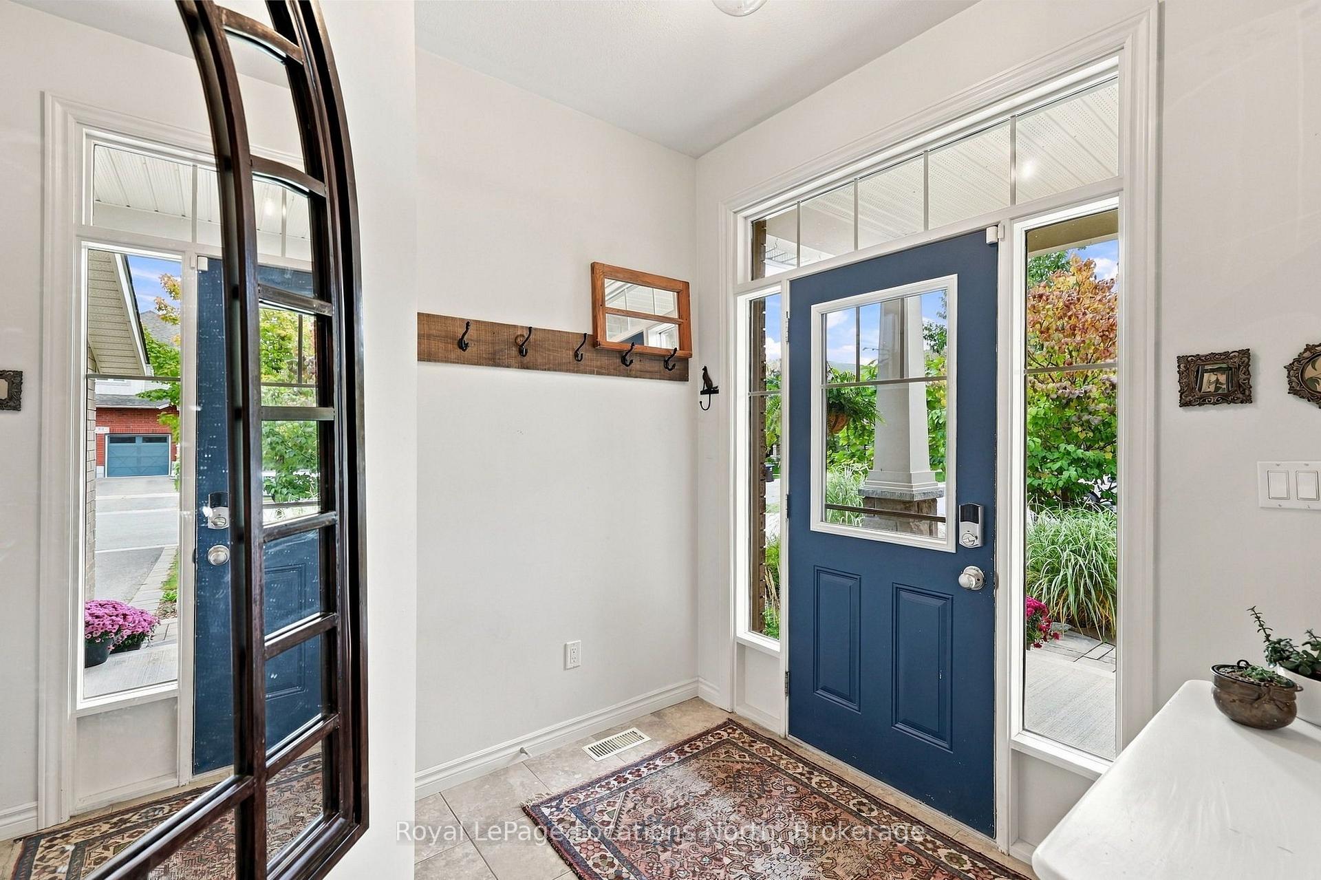 Photo 4 of 15 Kayla Crescent, Collingwood — HOMEH