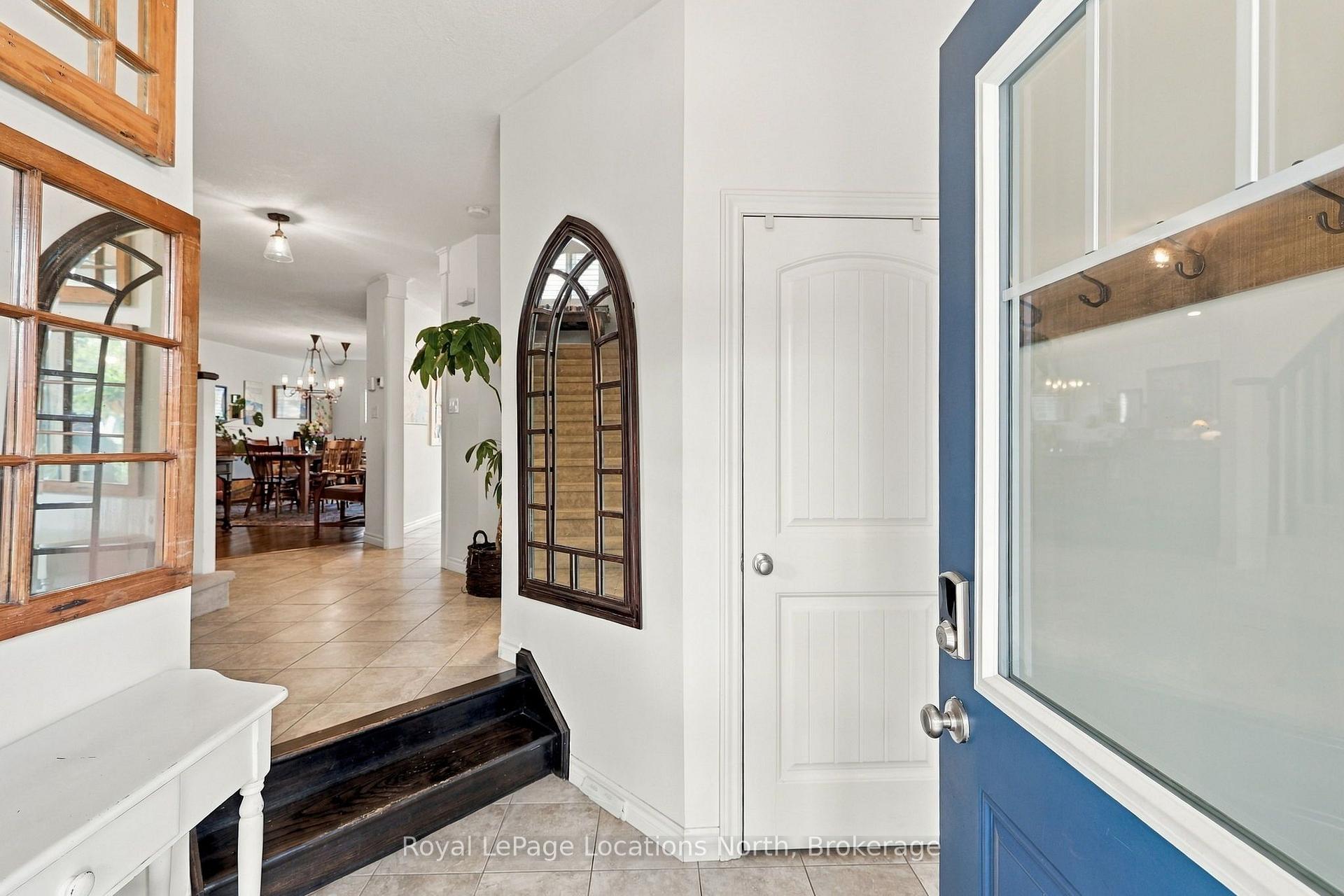 Photo 5 of 15 Kayla Crescent, Collingwood — HOMEH