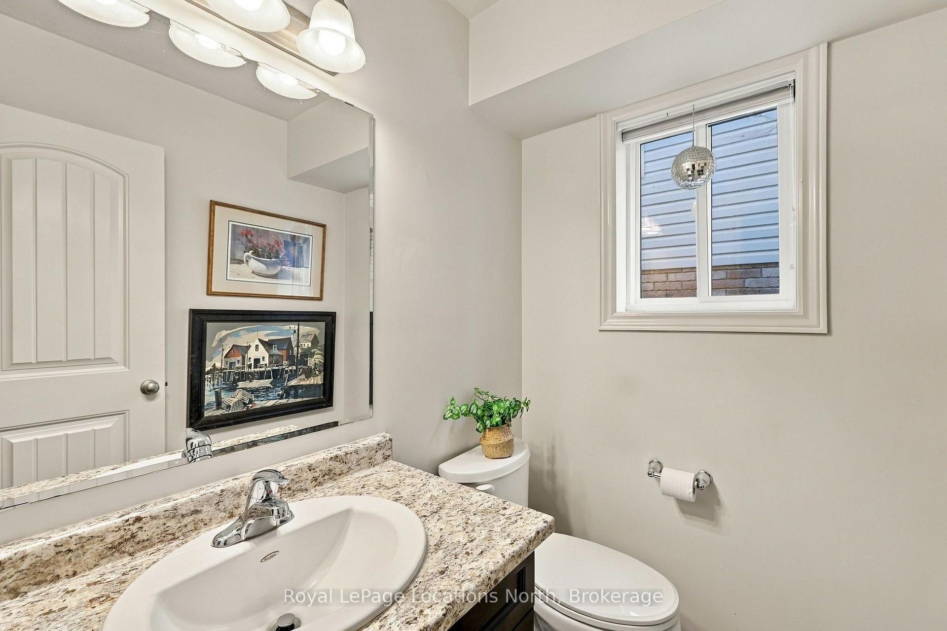 Photo 27 of 15 Kayla Crescent, Collingwood — HOMEH