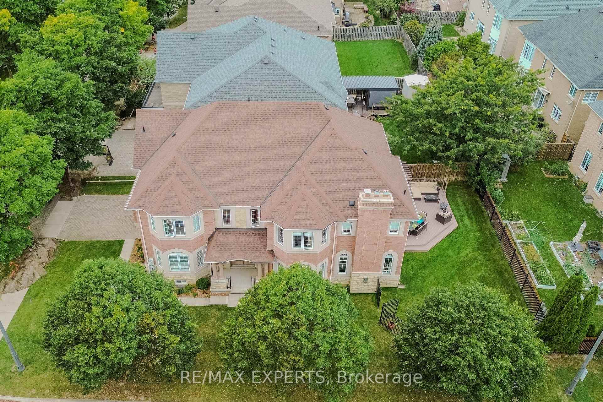 Photo 3 of 6 Elyssa Drive, Richmond Hill, Bayview Hill — HOMEH