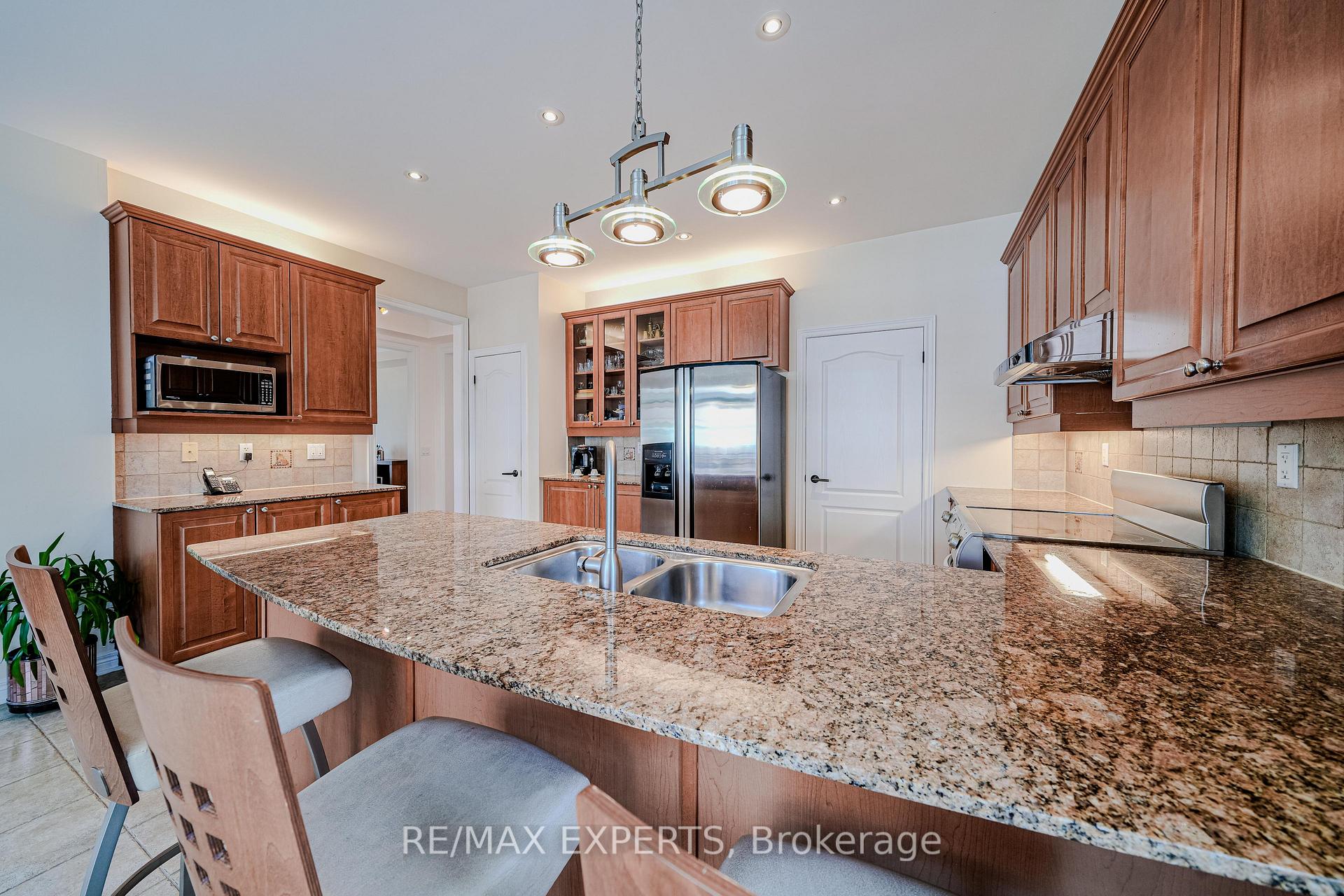 Photo 18 of 6 Elyssa Drive, Richmond Hill, Bayview Hill — HOMEH
