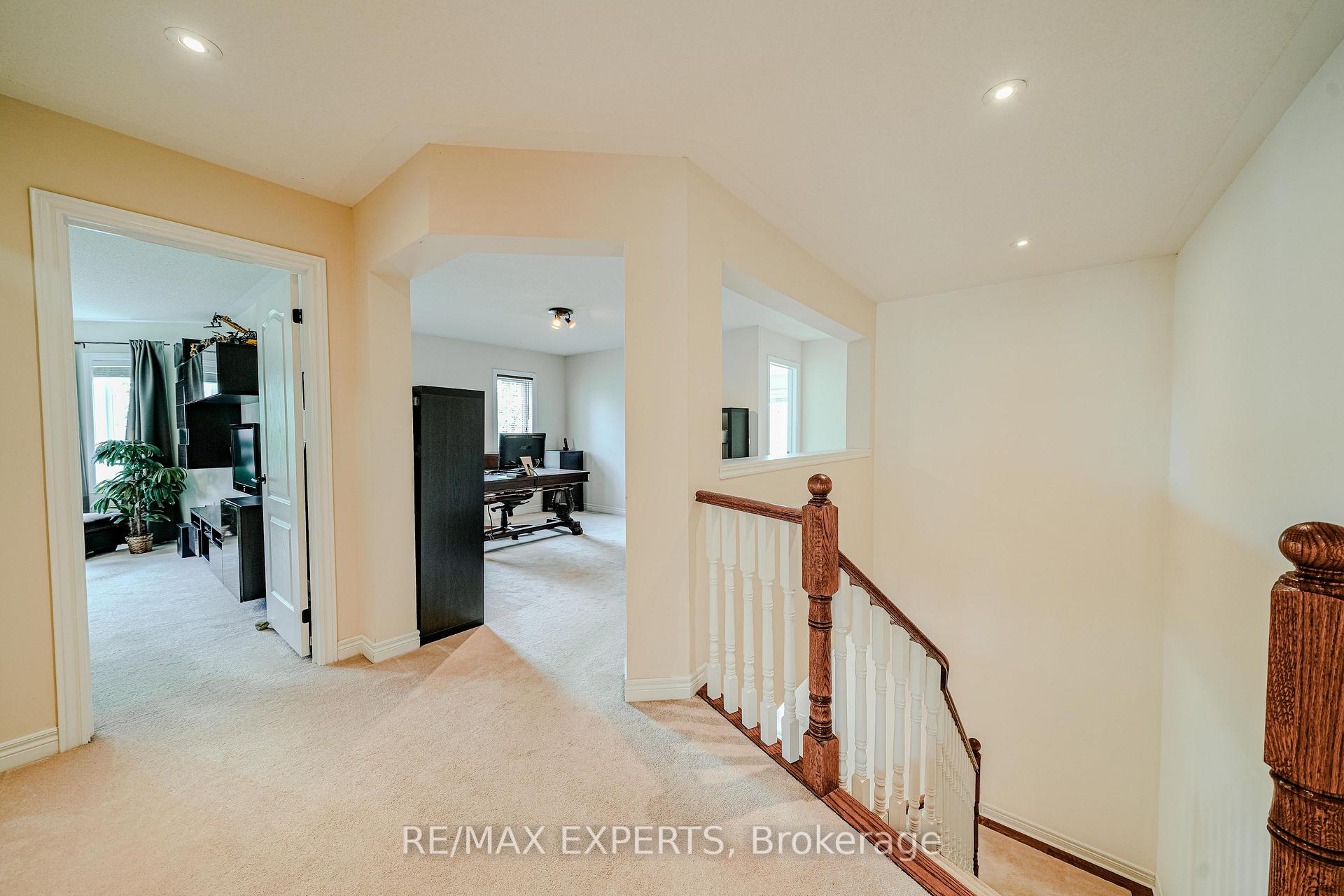 Photo 22 of 6 Elyssa Drive, Richmond Hill, Bayview Hill — HOMEH