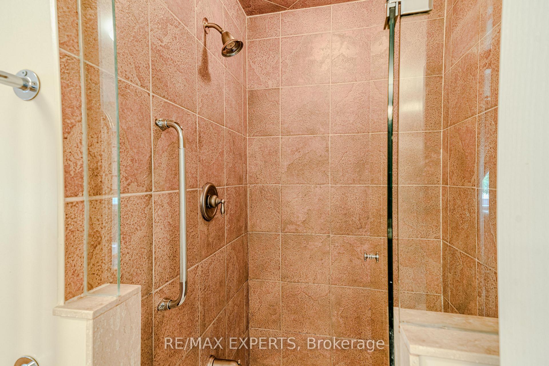Photo 31 of 6 Elyssa Drive, Richmond Hill, Bayview Hill — HOMEH