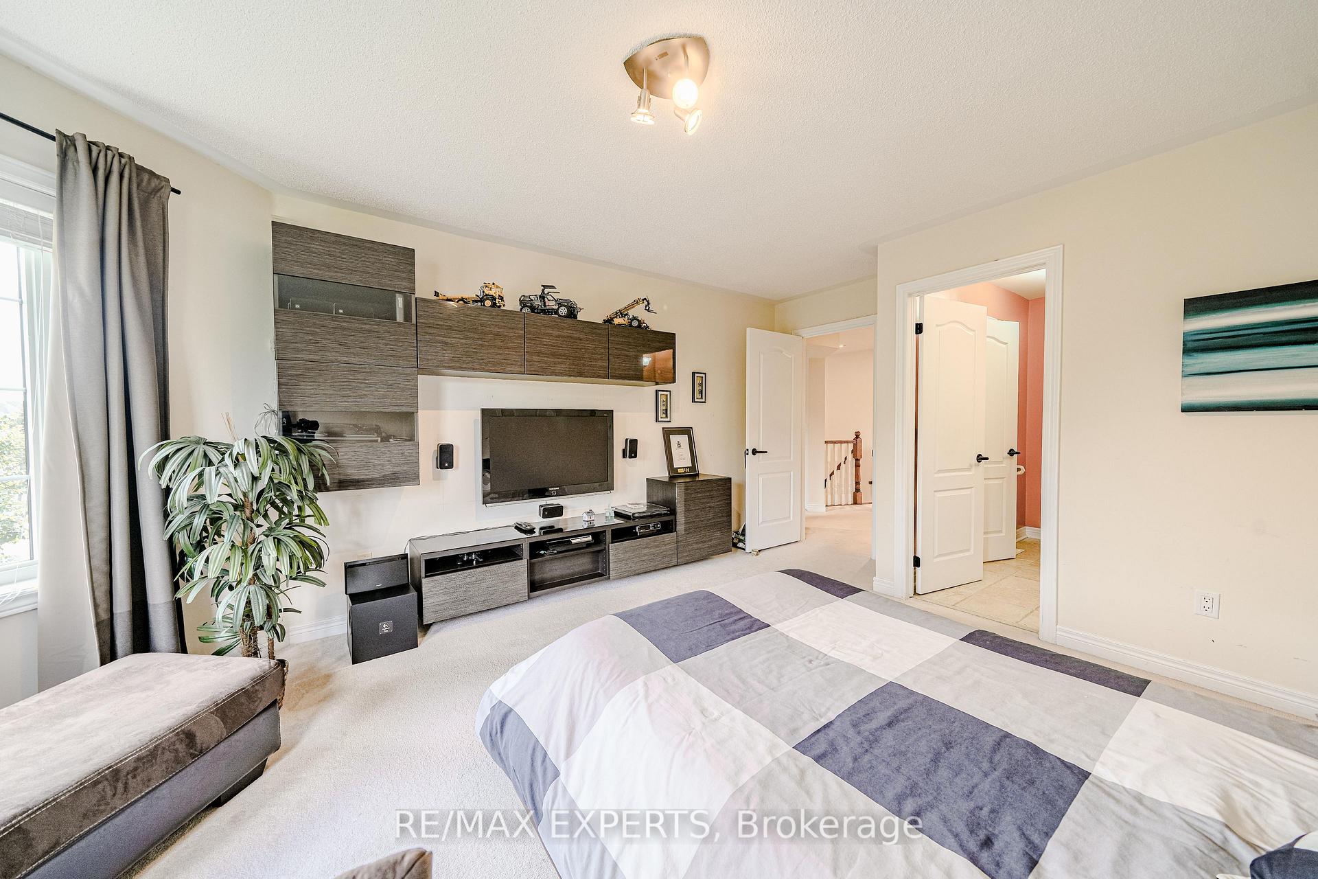 Photo 34 of 6 Elyssa Drive, Richmond Hill, Bayview Hill — HOMEH