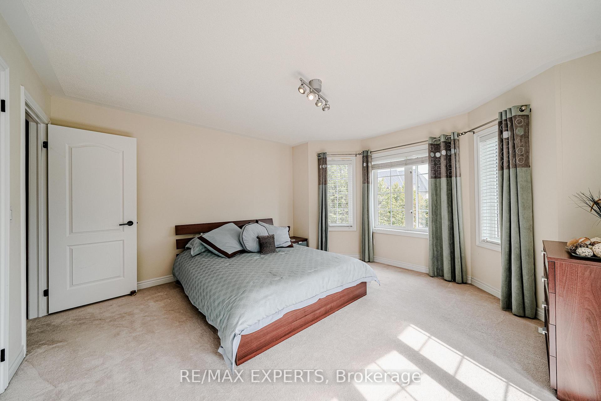 Photo 41 of 6 Elyssa Drive, Richmond Hill, Bayview Hill — HOMEH