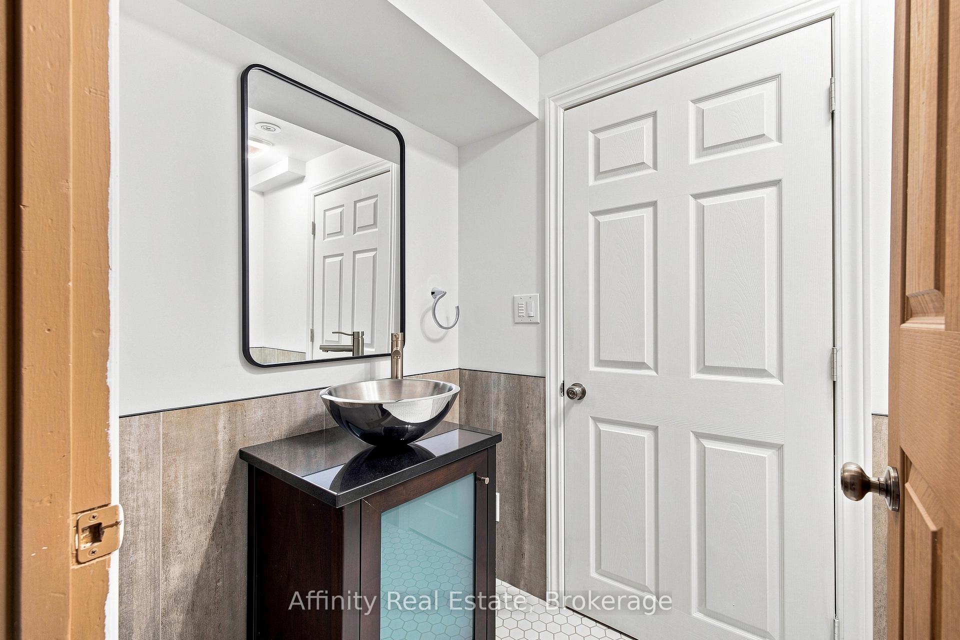 Photo 25 of 26 Welstead Drive, St. Catharines, Rykert/Vansickle — HOMEH