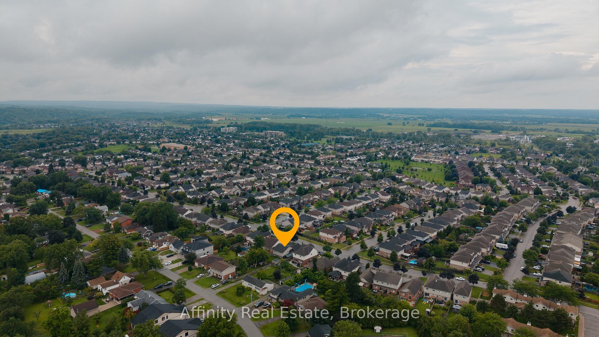 Photo 32 of 26 Welstead Drive, St. Catharines, Rykert/Vansickle — HOMEH