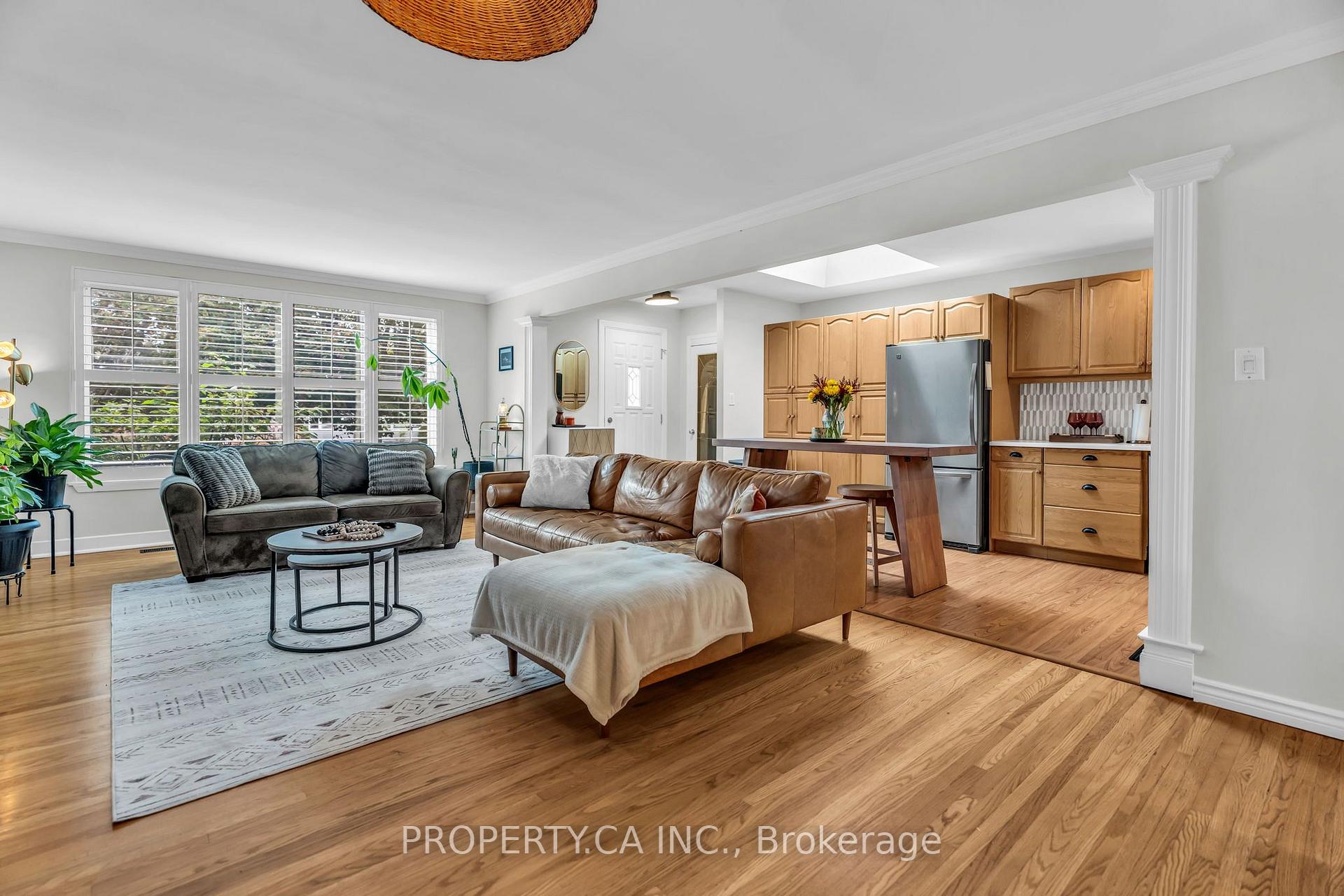 Photo 7 of 833 Krosno Boulevard, Pickering, Bay Ridges — HOMEH