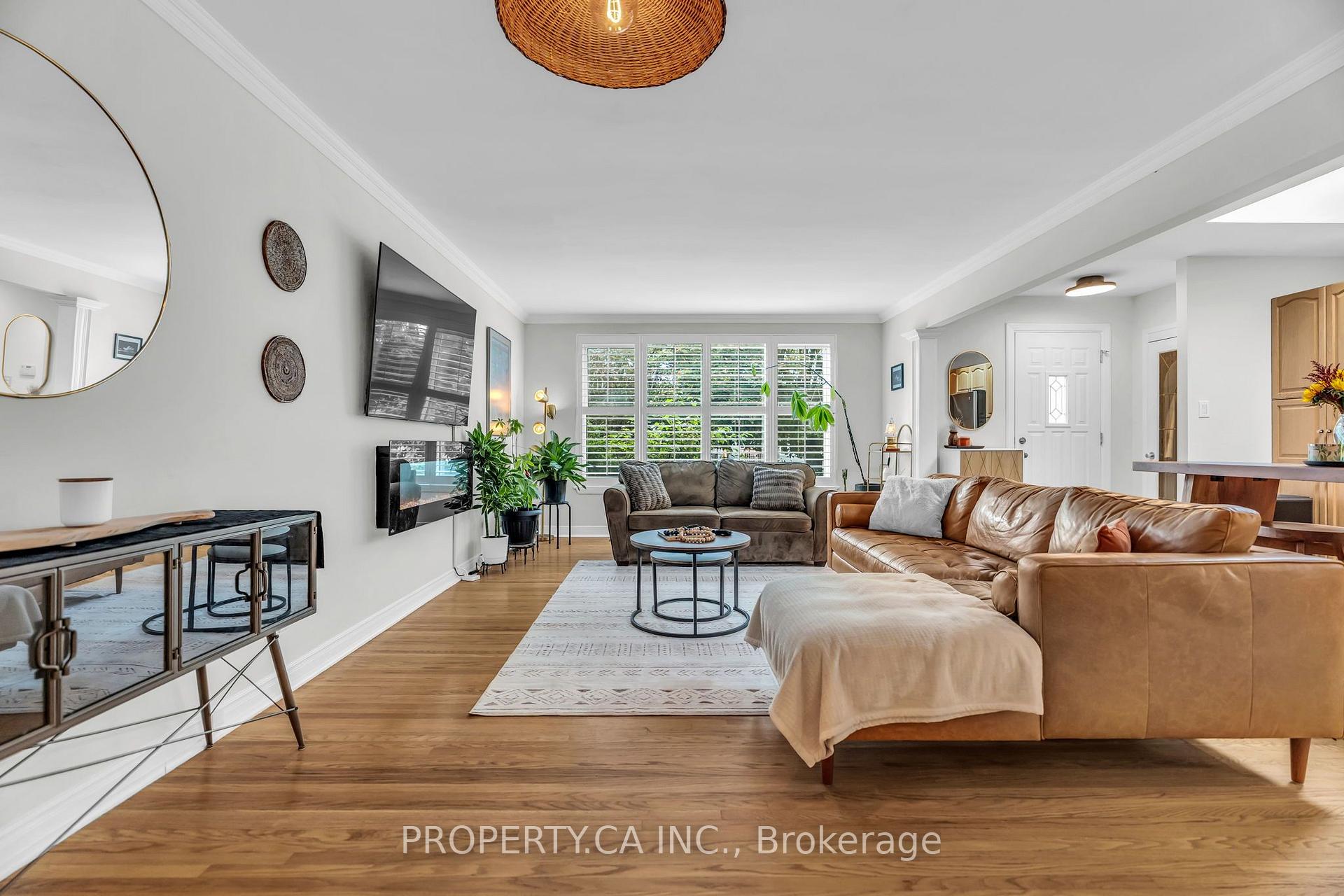 Photo 9 of 833 Krosno Boulevard, Pickering, Bay Ridges — HOMEH