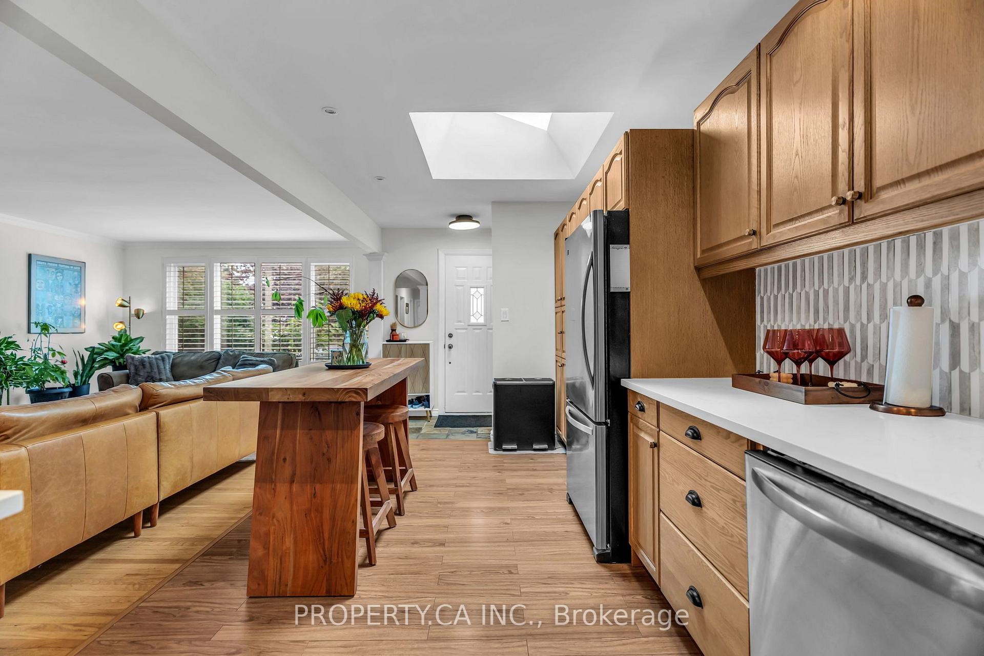 Photo 21 of 833 Krosno Boulevard, Pickering, Bay Ridges — HOMEH
