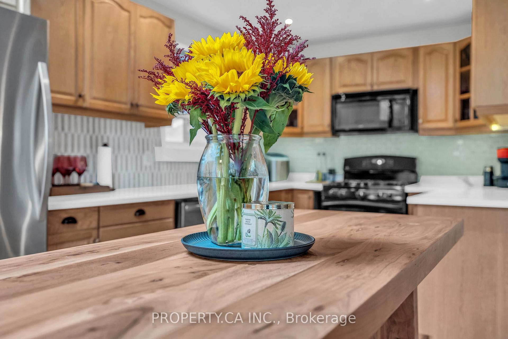 Photo 19 of 833 Krosno Boulevard, Pickering, Bay Ridges — HOMEH