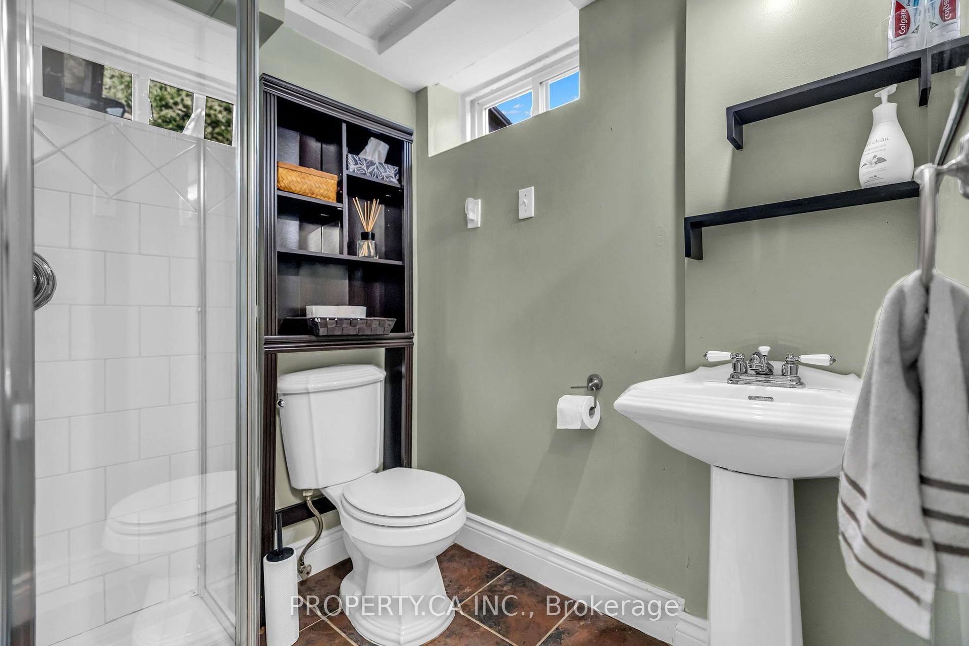 Photo 35 of 833 Krosno Boulevard, Pickering, Bay Ridges — HOMEH