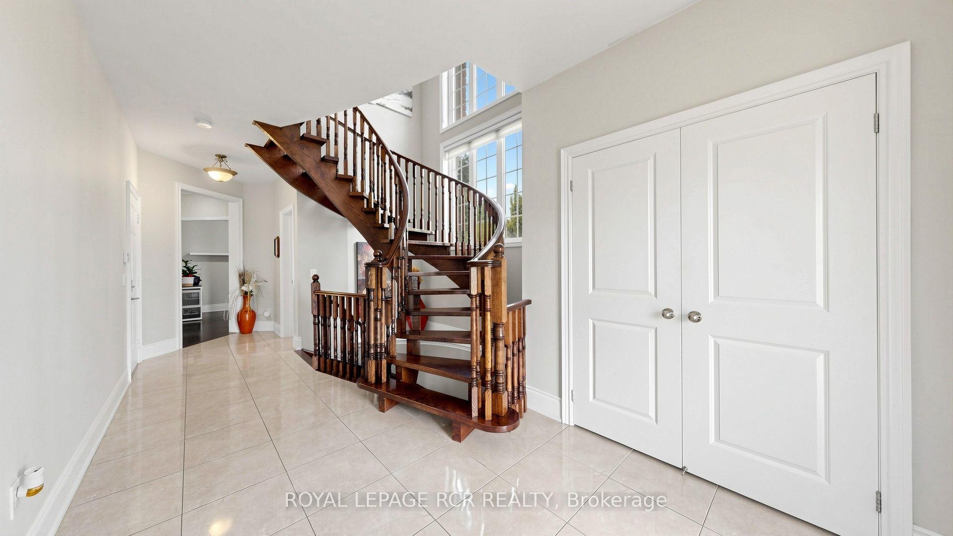Photo 7 of 30 Fairmont Ridge Trail, King, Nobleton — HOMEH