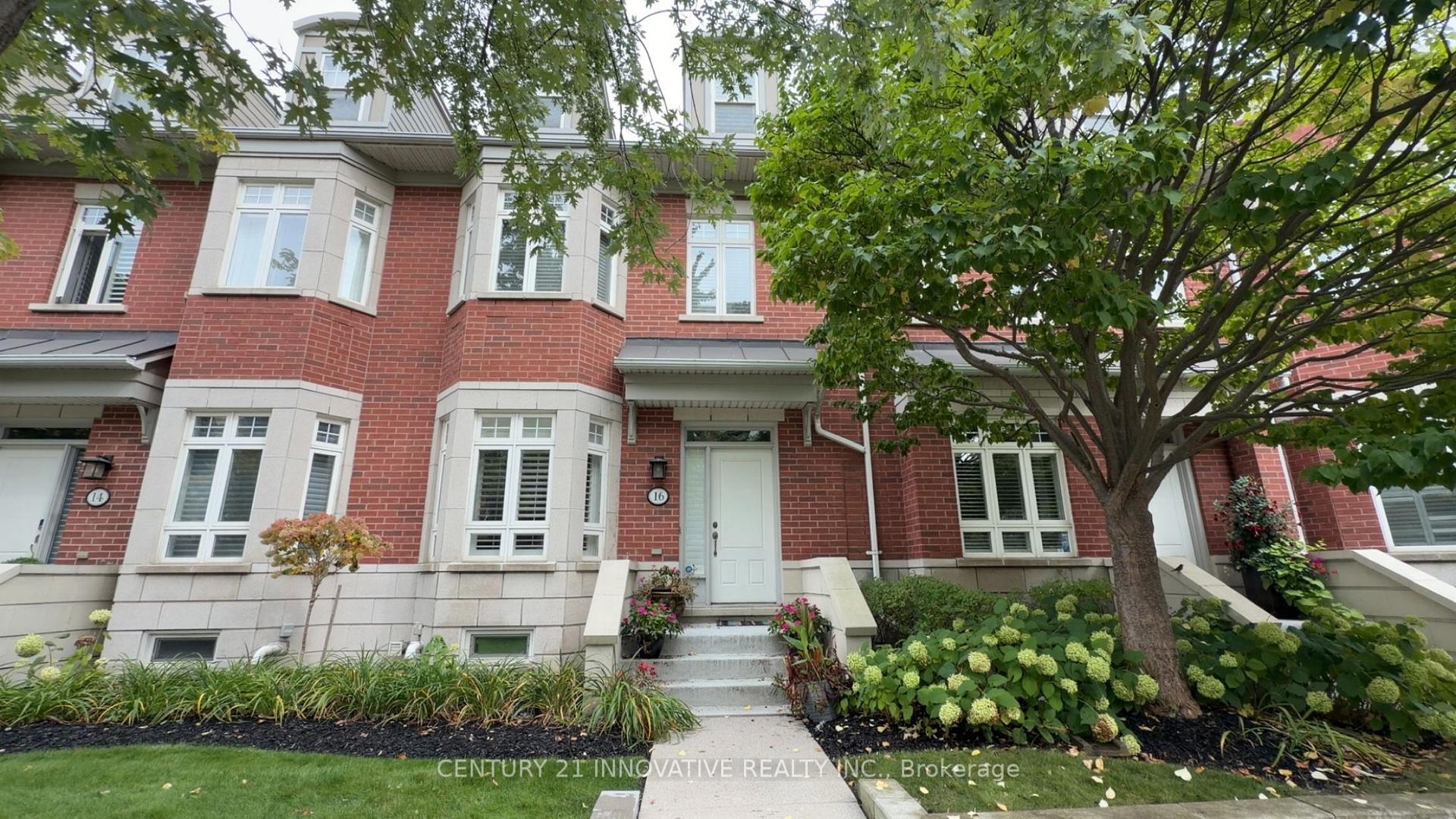 Photo 1 of 16 St Lawrence Drive, Mississauga, Port Credit — HOMEH