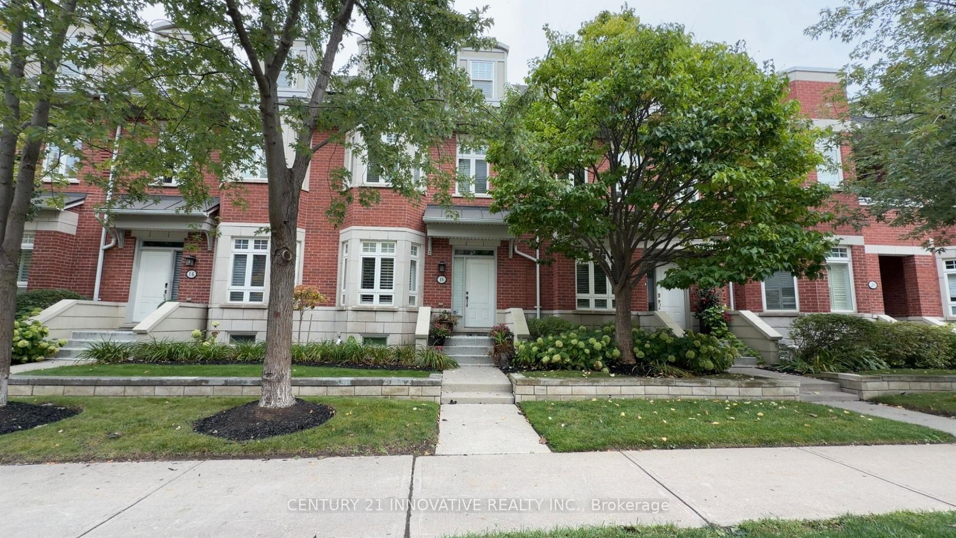 Photo 2 of 16 St Lawrence Drive, Mississauga, Port Credit — HOMEH