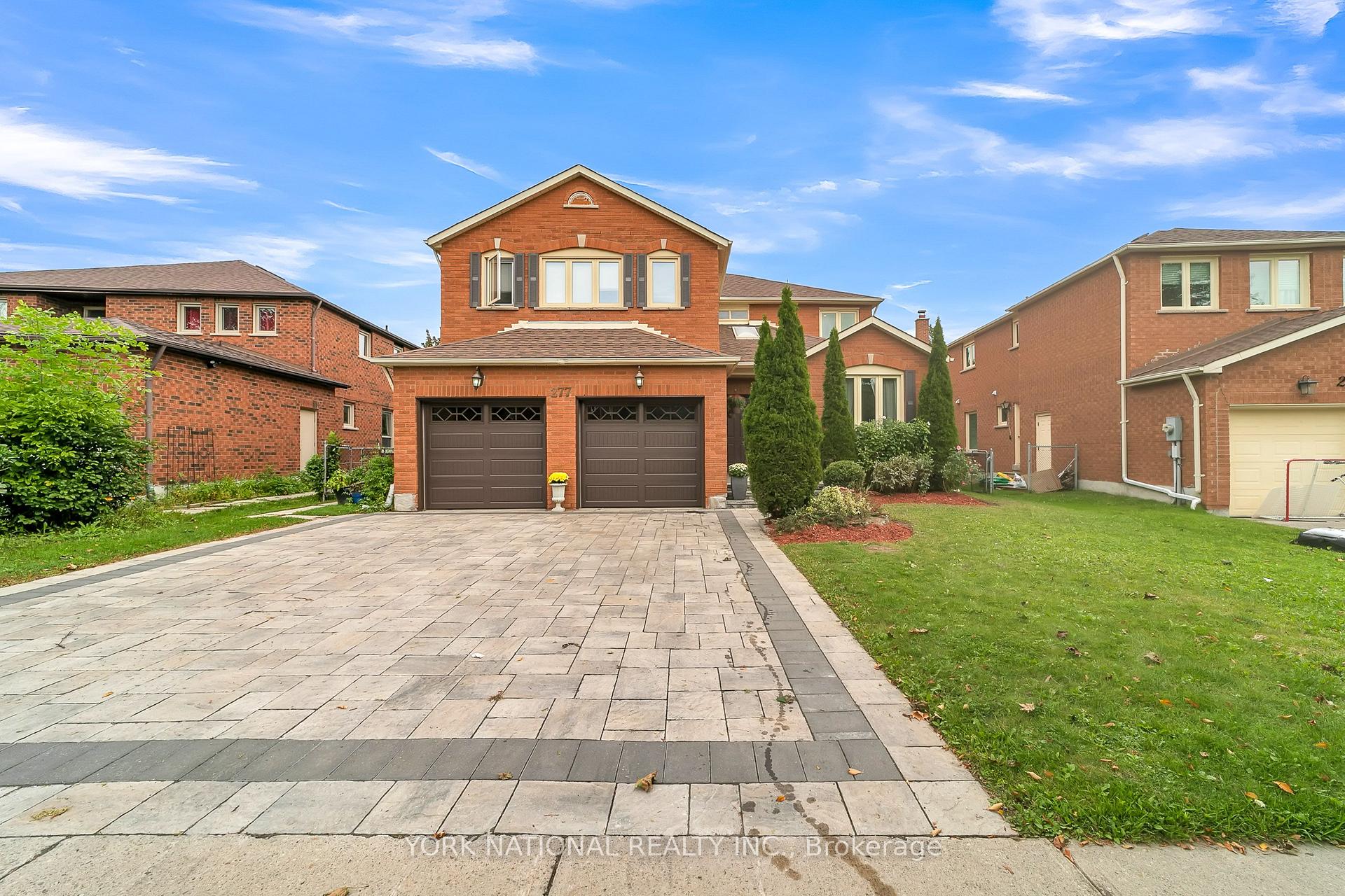 Photo 2 of 277 Kirby Crescent, Newmarket, Glenway Estates — HOMEH