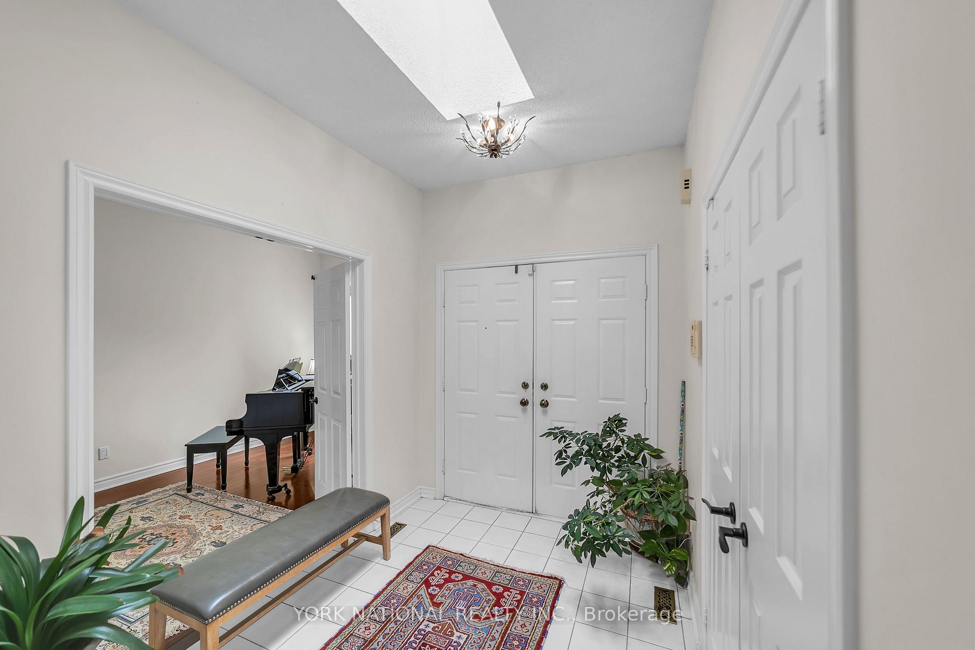 Photo 5 of 277 Kirby Crescent, Newmarket, Glenway Estates — HOMEH