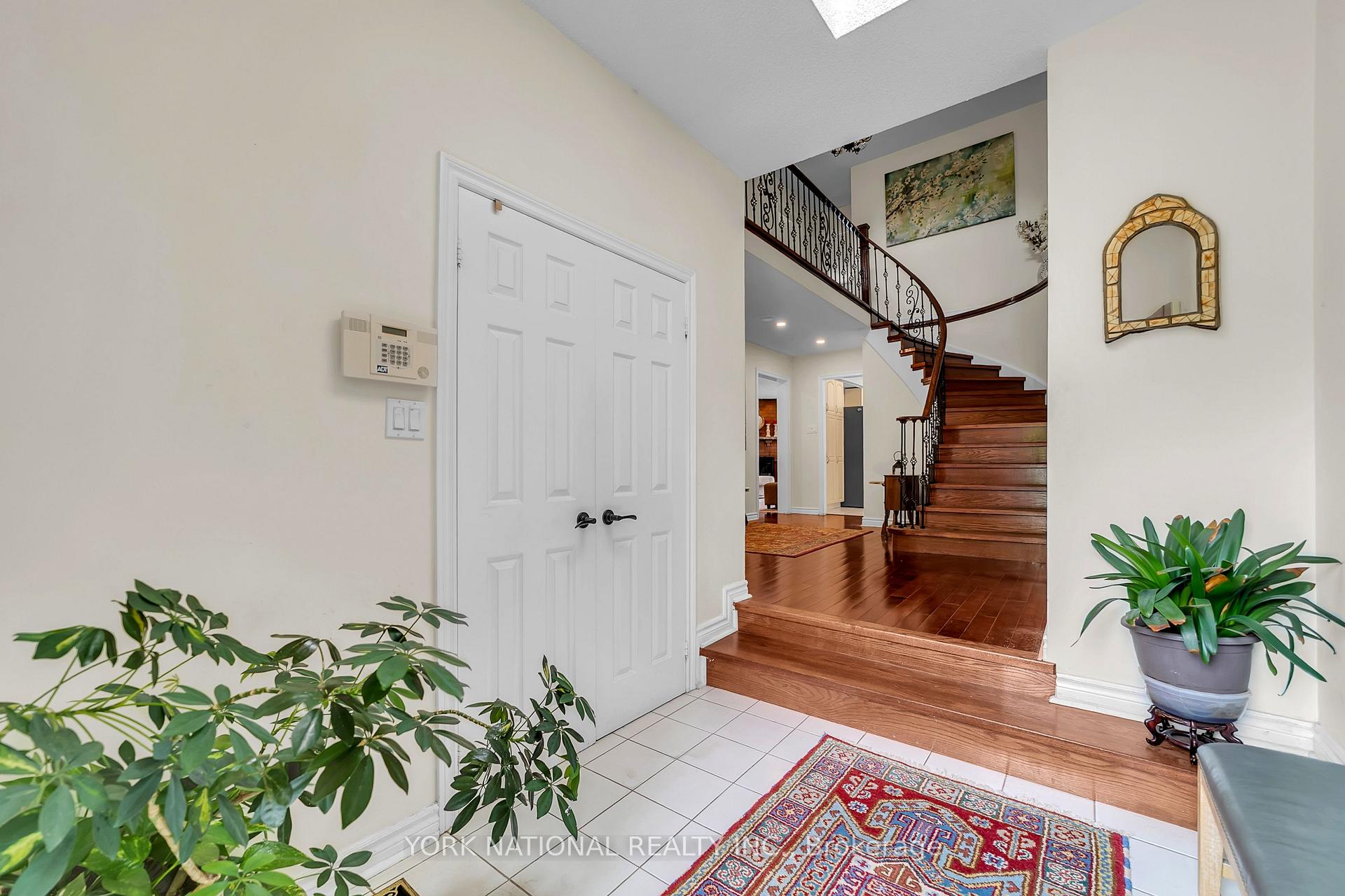 Photo 6 of 277 Kirby Crescent, Newmarket, Glenway Estates — HOMEH