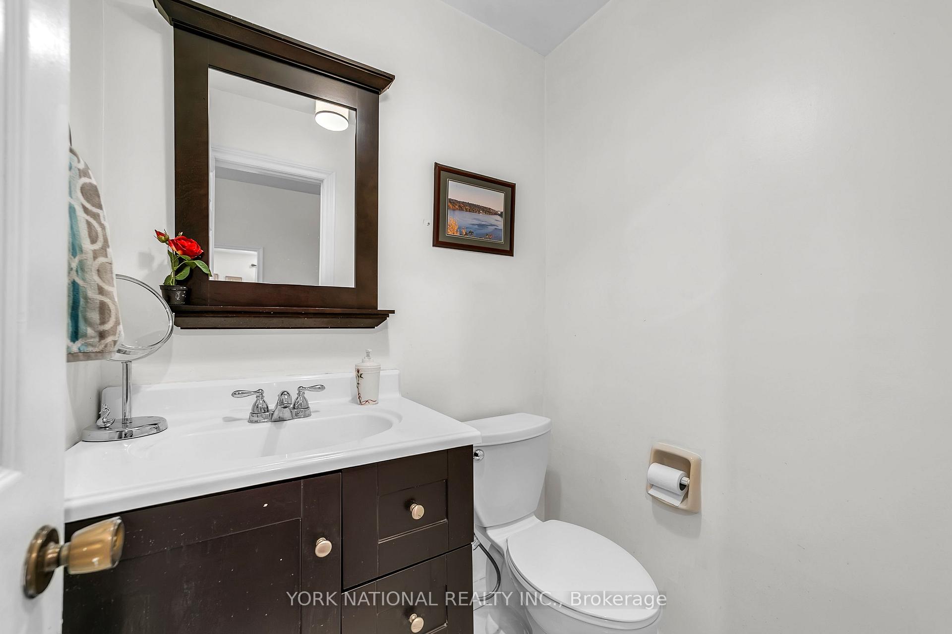 Photo 16 of 277 Kirby Crescent, Newmarket, Glenway Estates — HOMEH